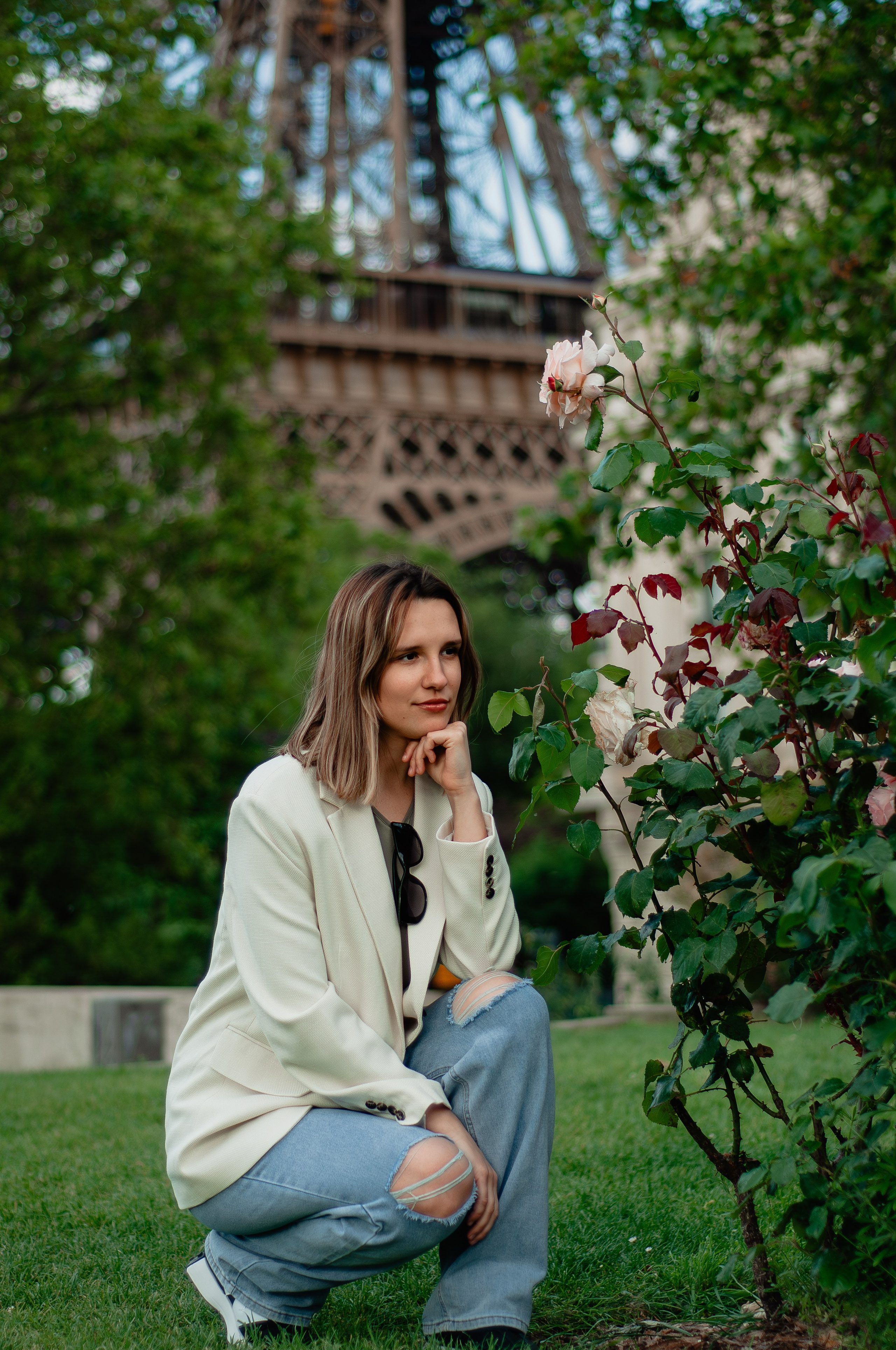 Evening photoshoot in Paris. Paris photographer — Polina Osipova
