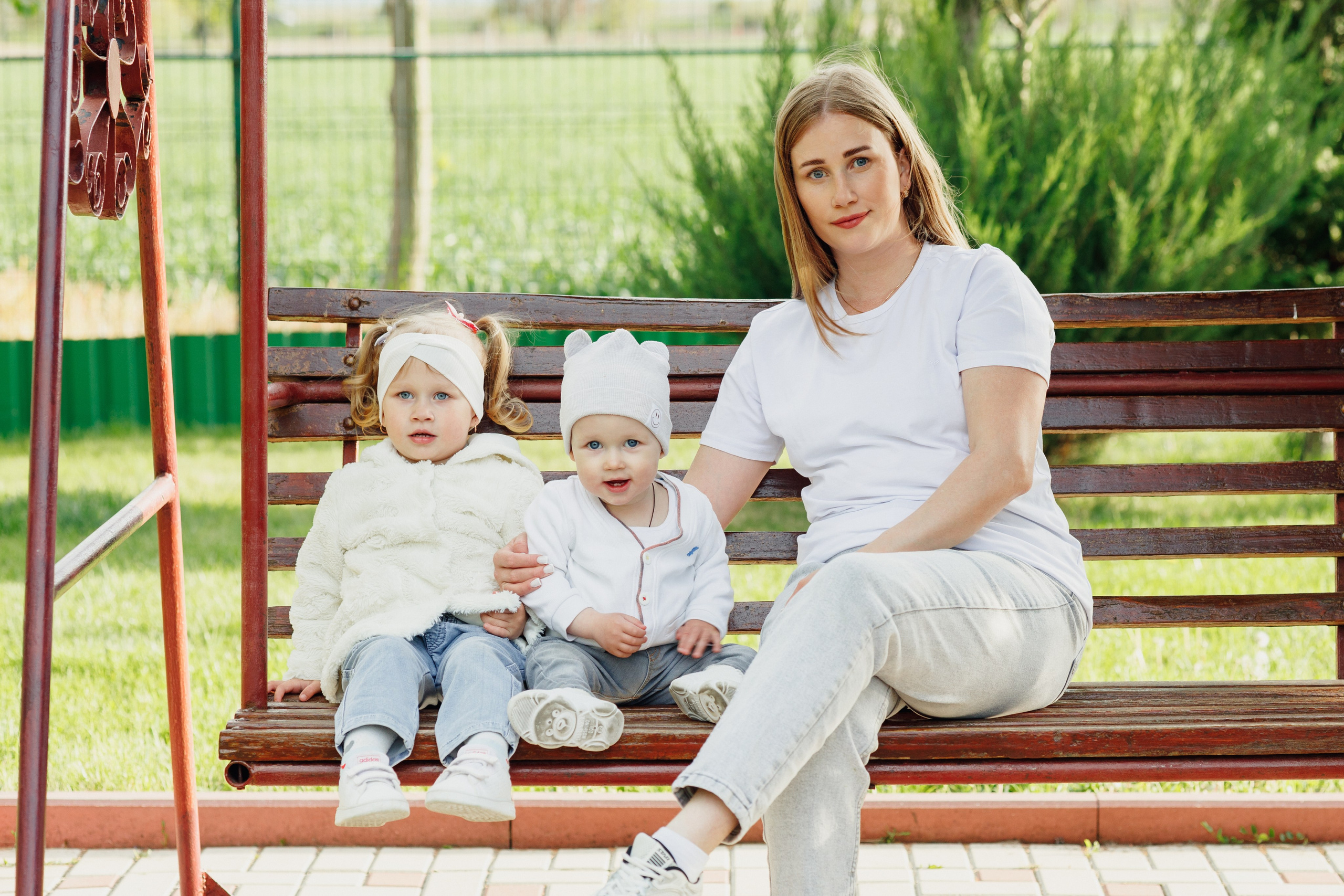 Familia Anton. Fotograful evenimentului tău