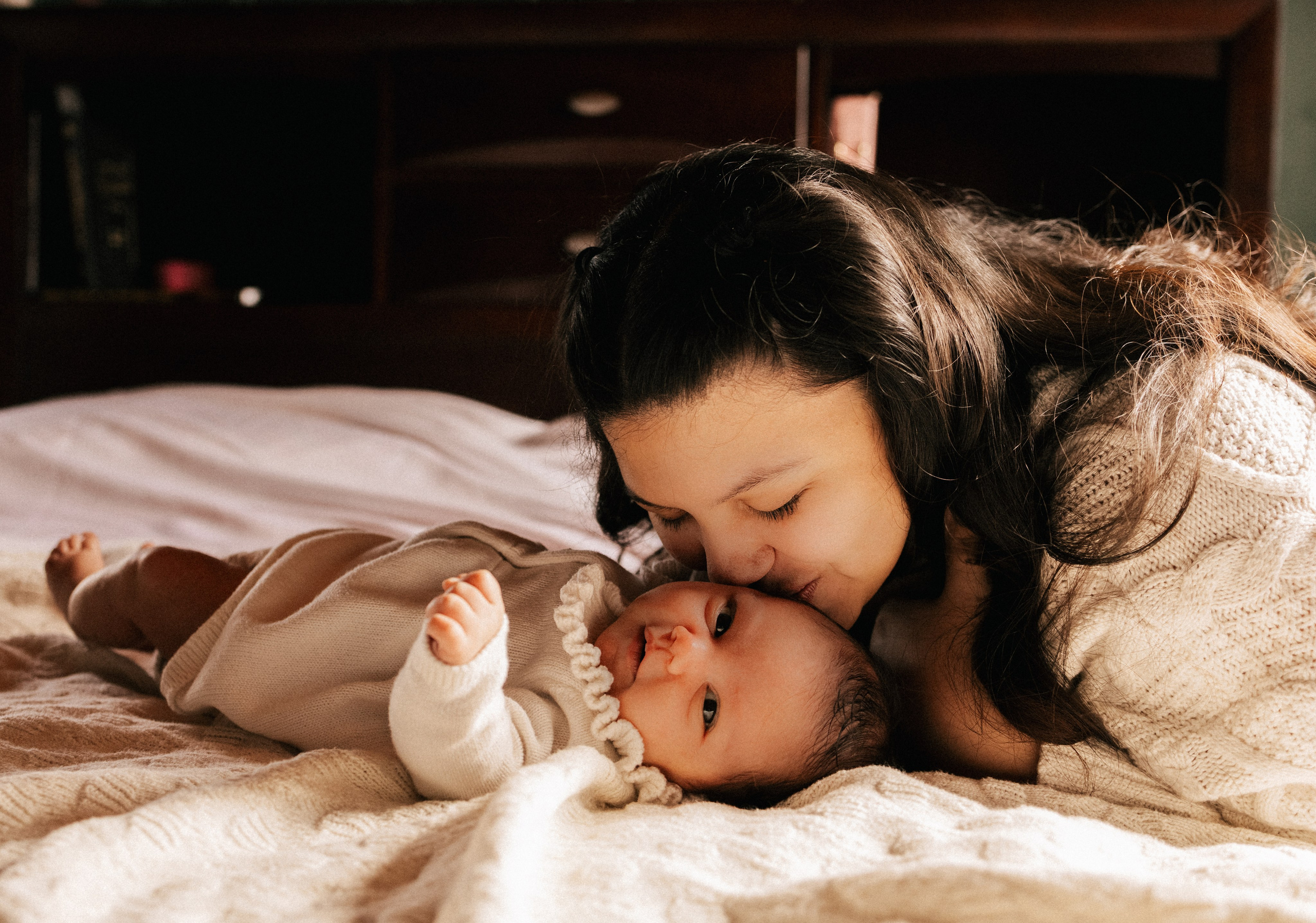 Newborn lifestyle documentary photographer