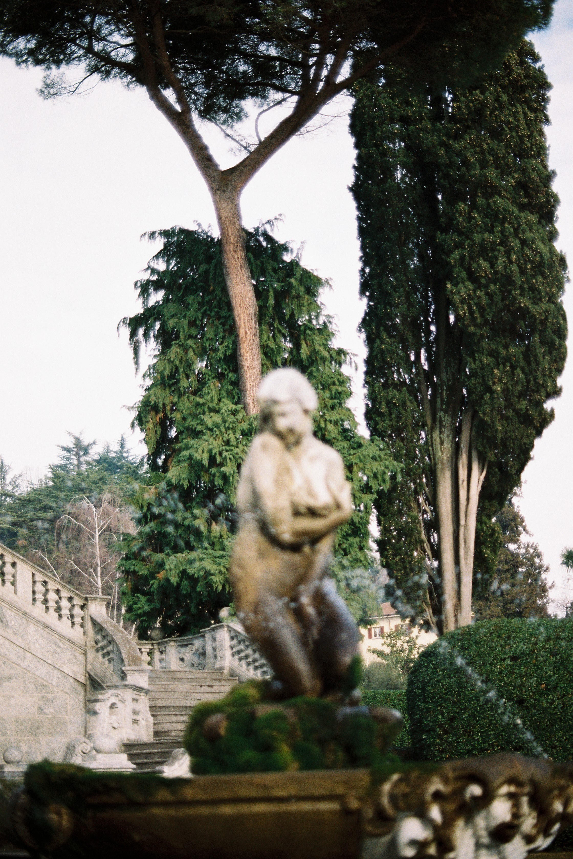 Lake Como Elopement | Sneak Peek. Wedding photographer in Italy