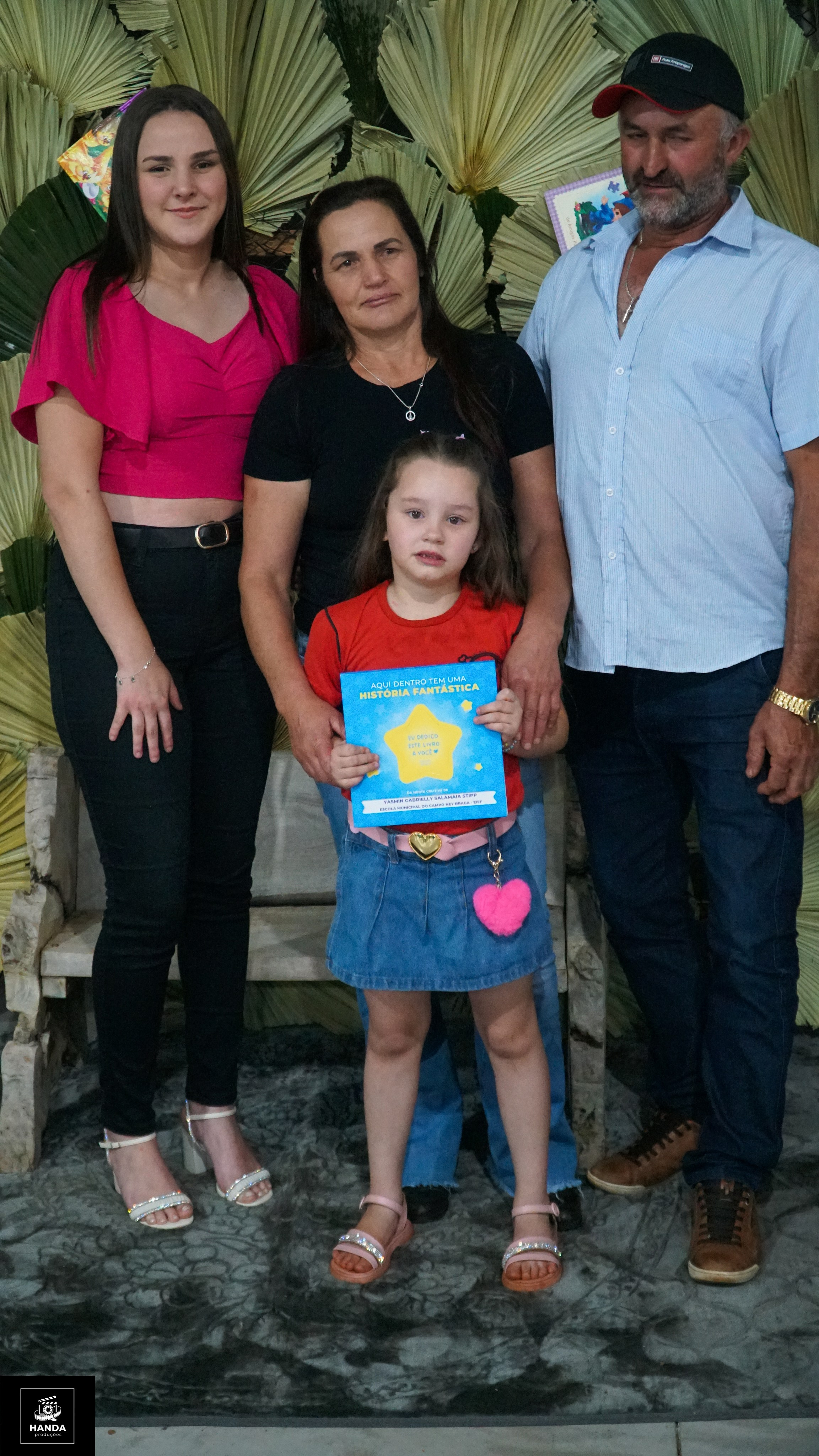 Noite autógrafos colégio Aurélio Buarque de Holanda. Handa Produções