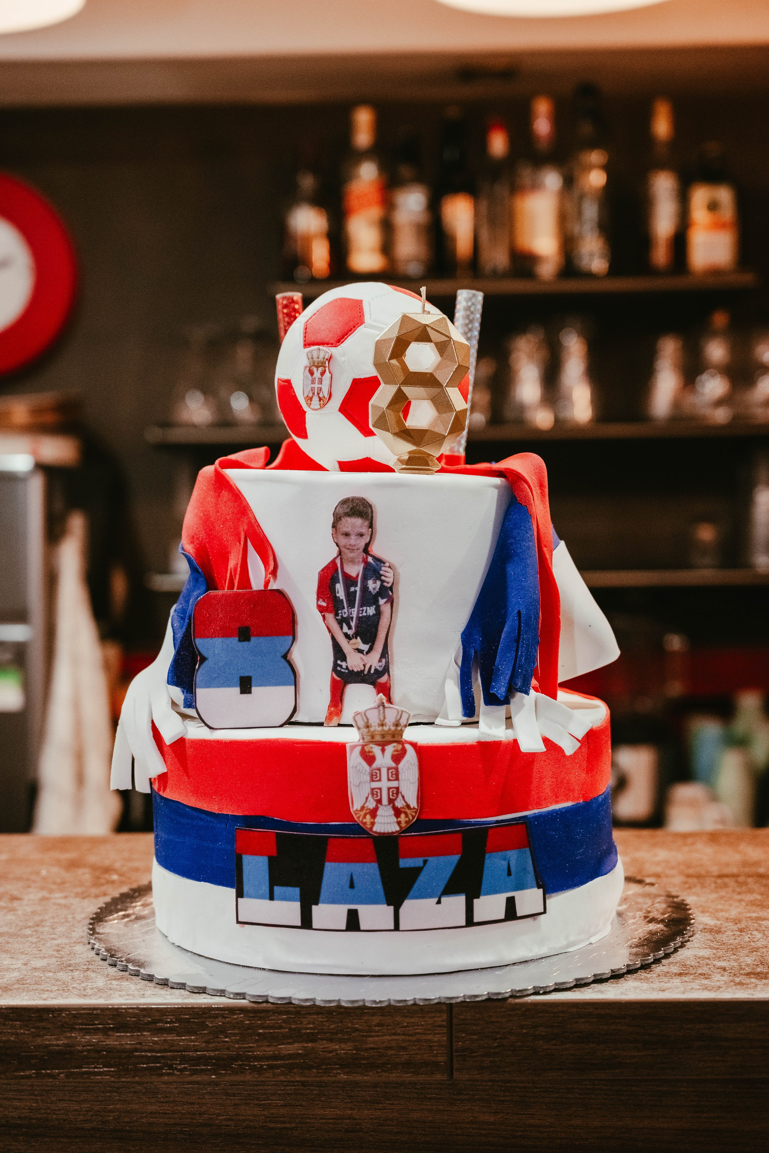 Lazar 8. rođendan. Dečiji i porodični fotograf