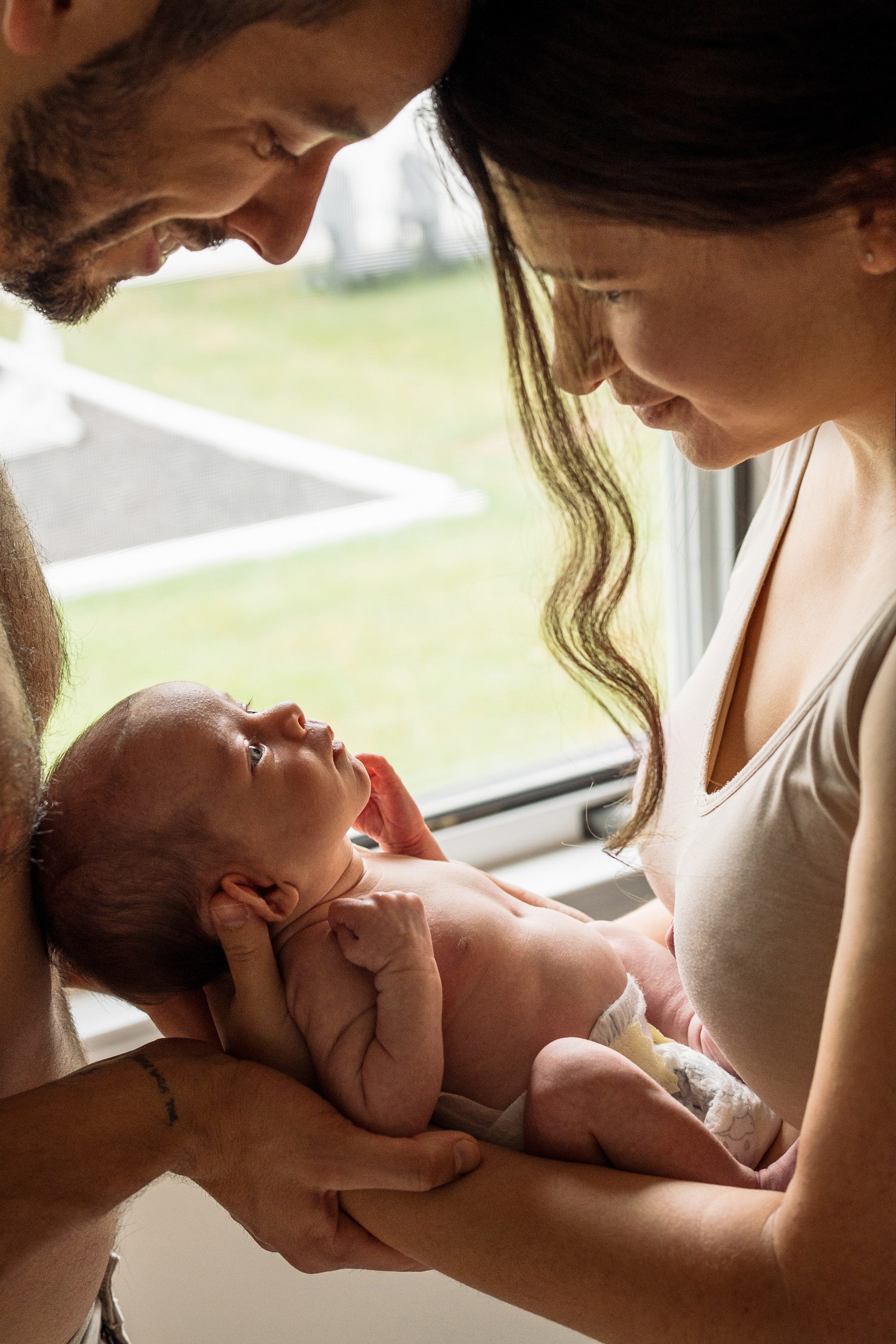 Minimalist Newborn Photography – Timeless & Elegant. Alisa Tant — Family and newborn photographer Bucks County, Montgomery county, Philadelphia, NJ