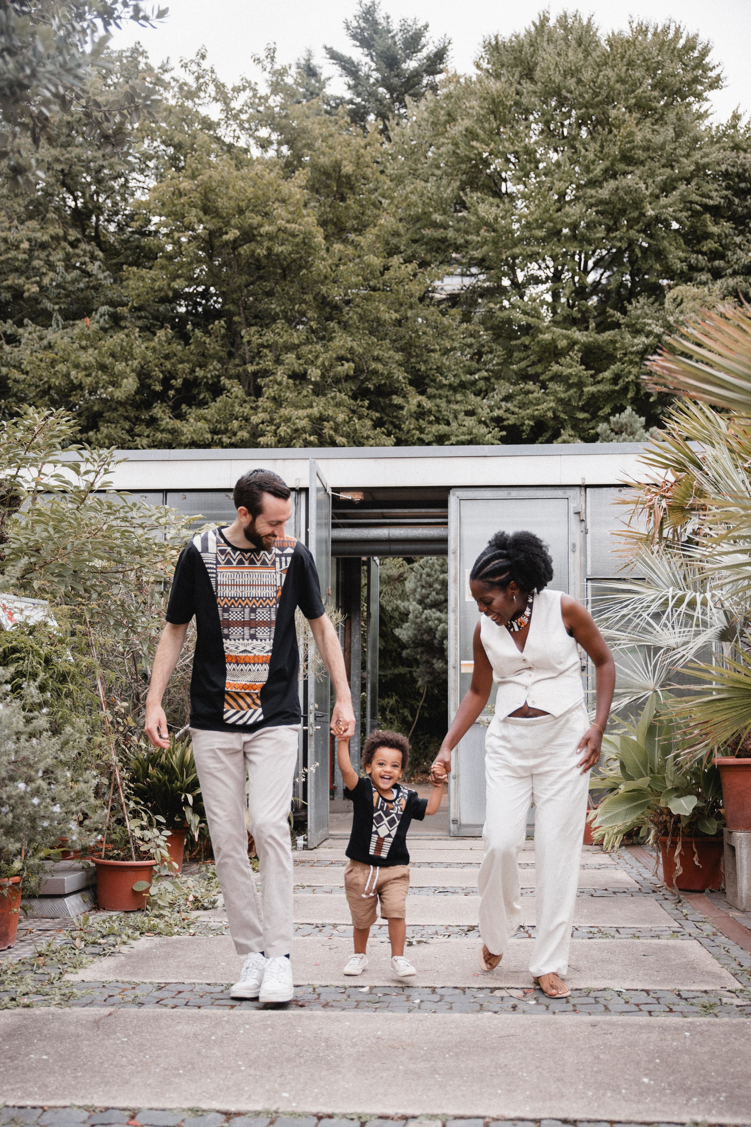 Babybauch Shooting im Botanischen Garten Bochum | Reiche Fotografie. Hochzeitsfotografin Bochum | Halyna Reiche Fotografie NRW