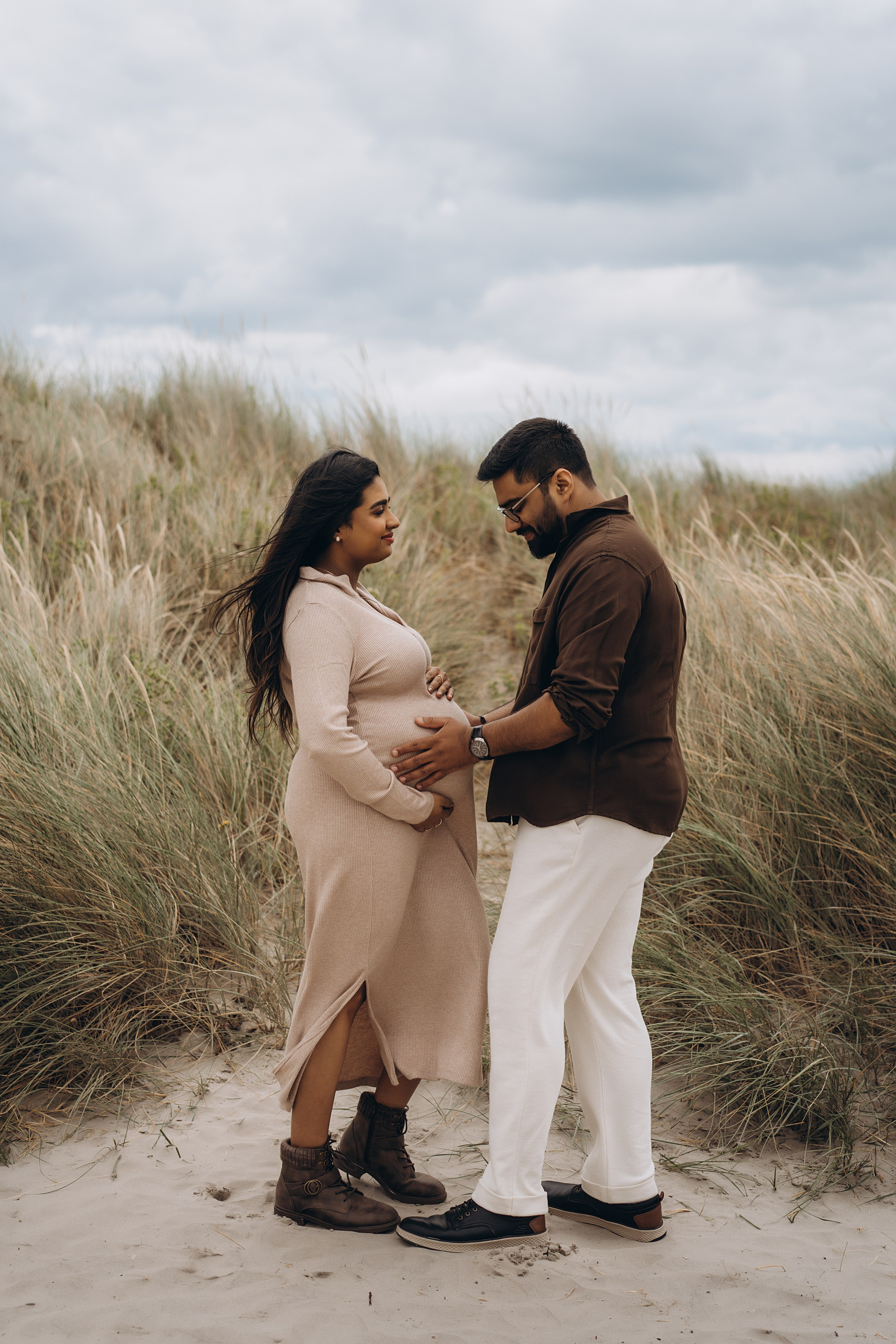 Meera: Bull island. Maternity/Love story/Wedding photographer