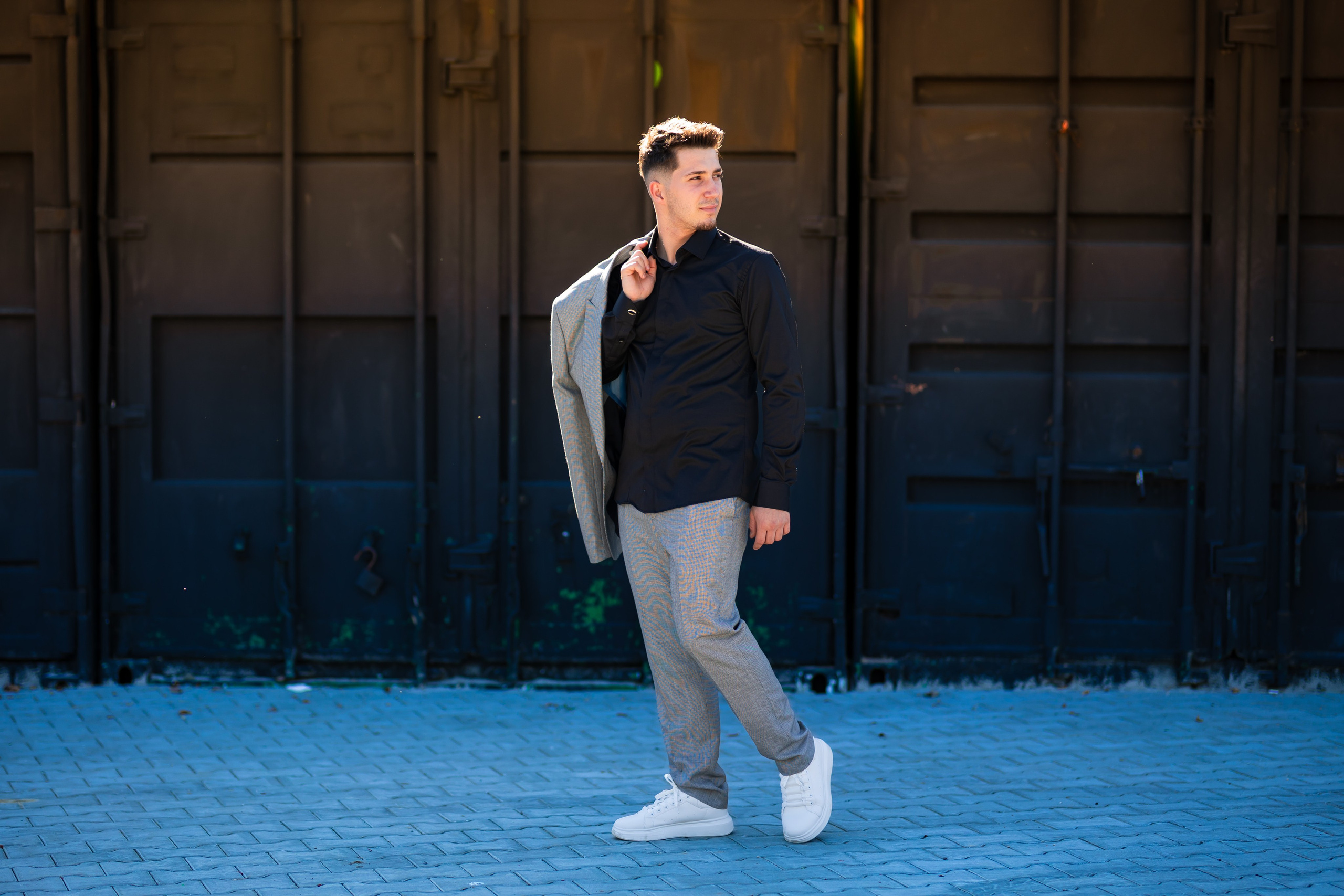 Majorat Denis. Ionut Brehuescu — Fotograf