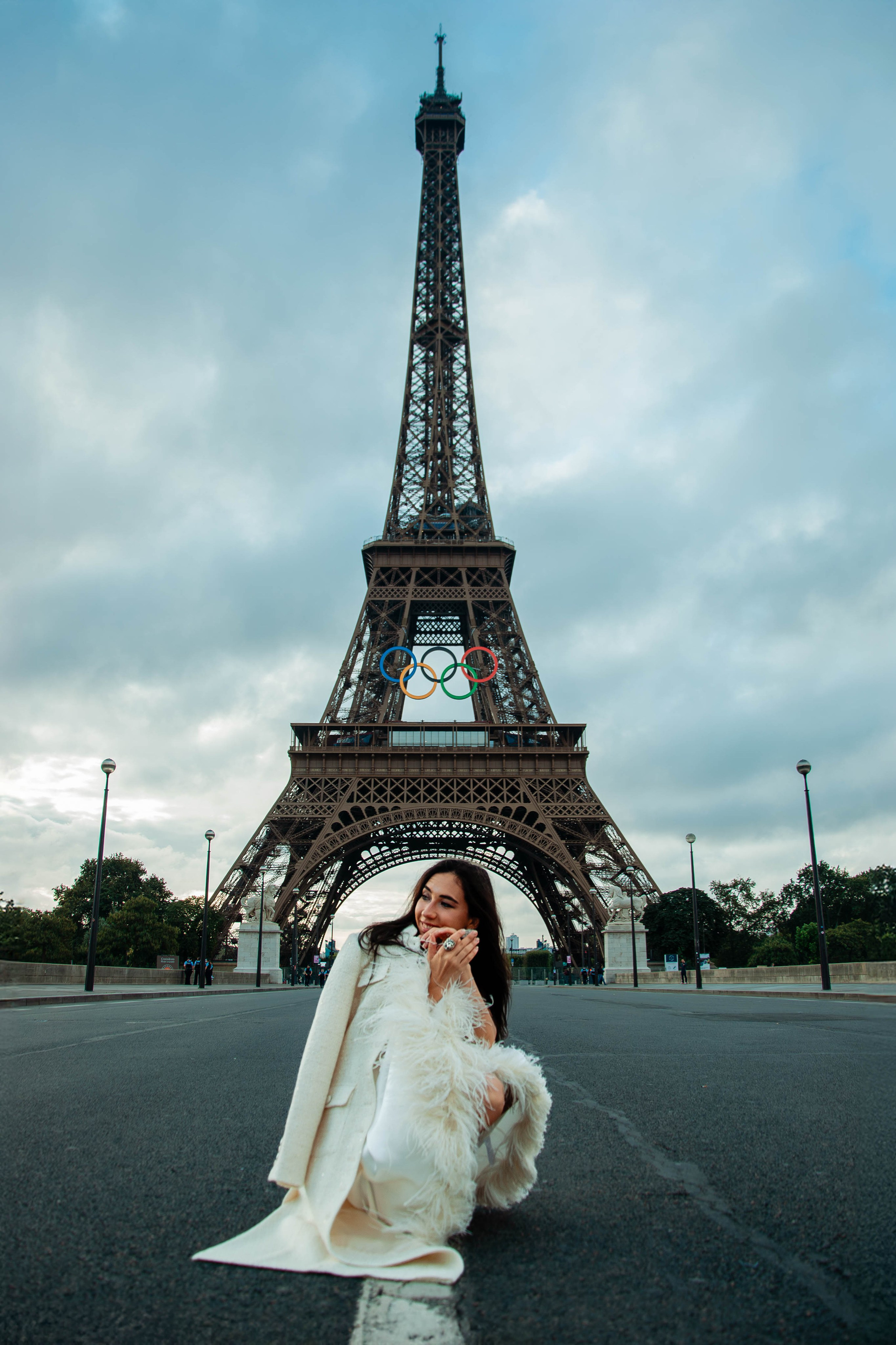 Осенняя фотосессия у Эйфелевой башни. Фотограф в Париже Полина Осипова