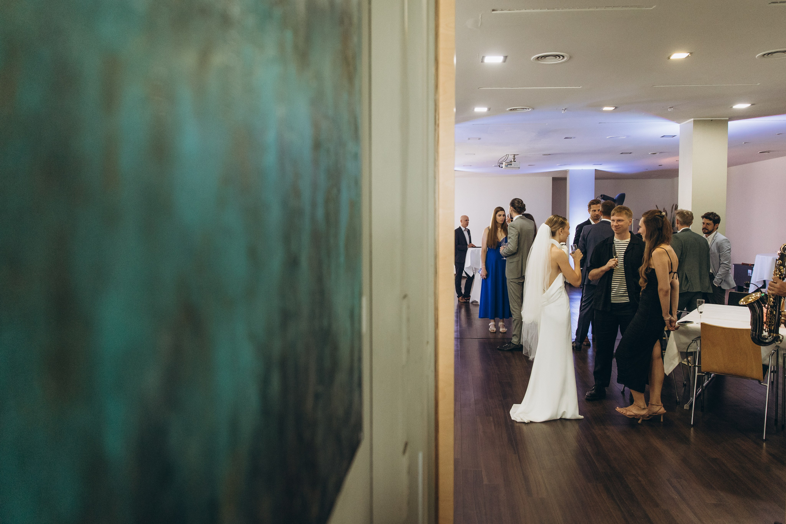 Romantic wedding photos in Belgium – timeless wedding stories