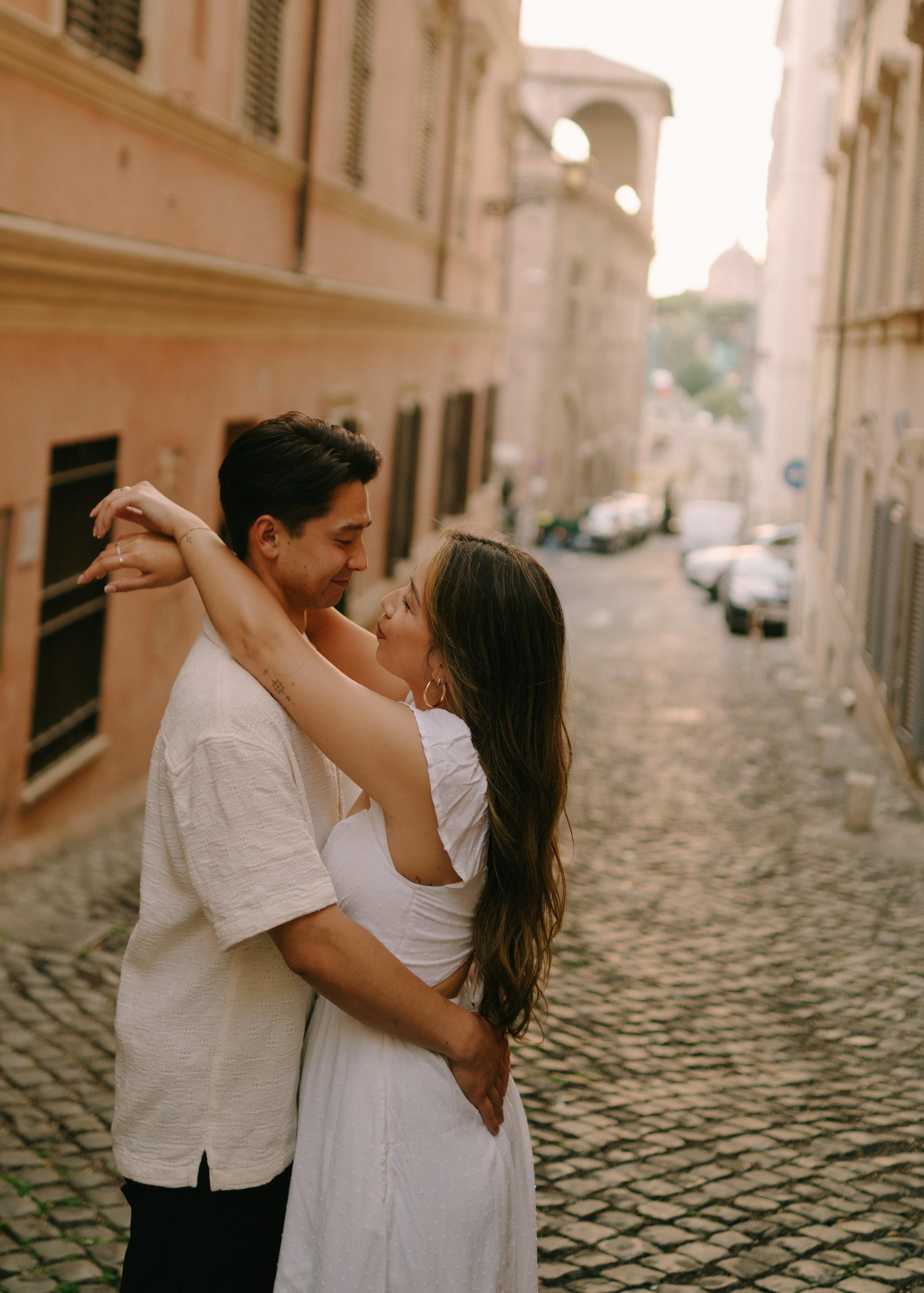 Colosseum afternoon walk. Photographer in Rome and Italy. Stas Varych