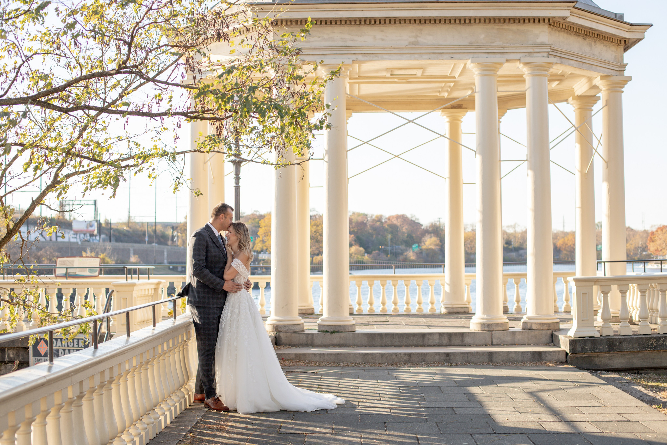 Olya & Vitalyk. Wedding Photographer & Videographer