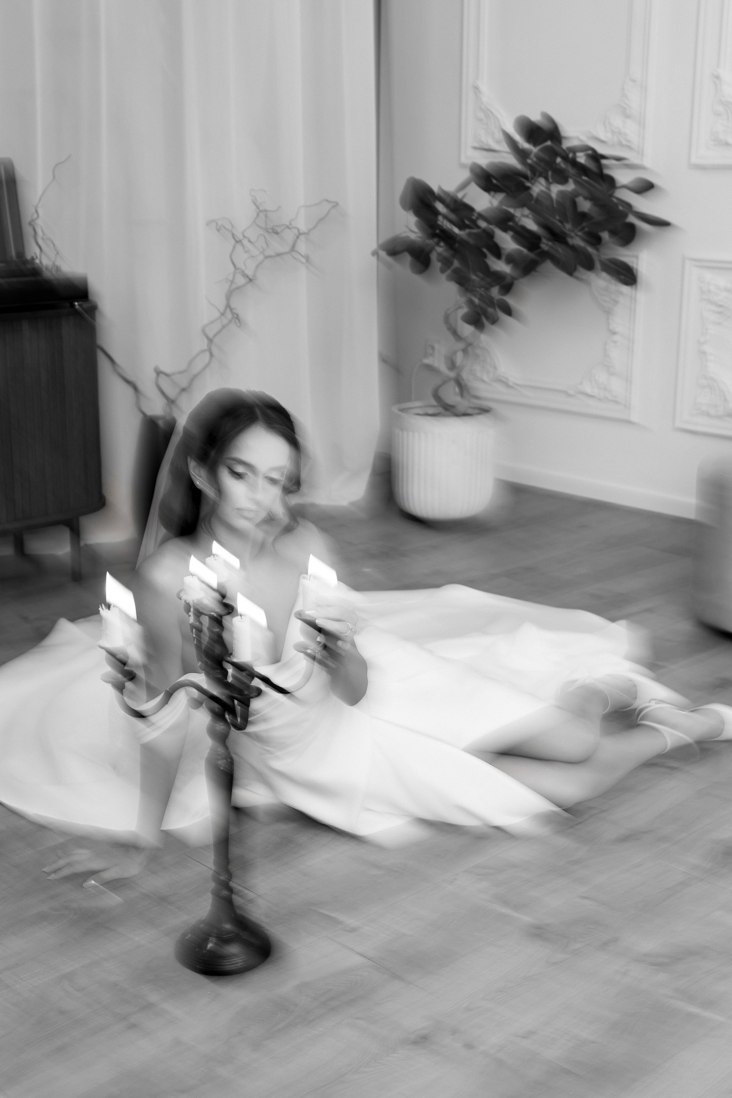 Eugen & Livia — Grand Elysee — Wedding Day. Servicii Foto și Video 067188353