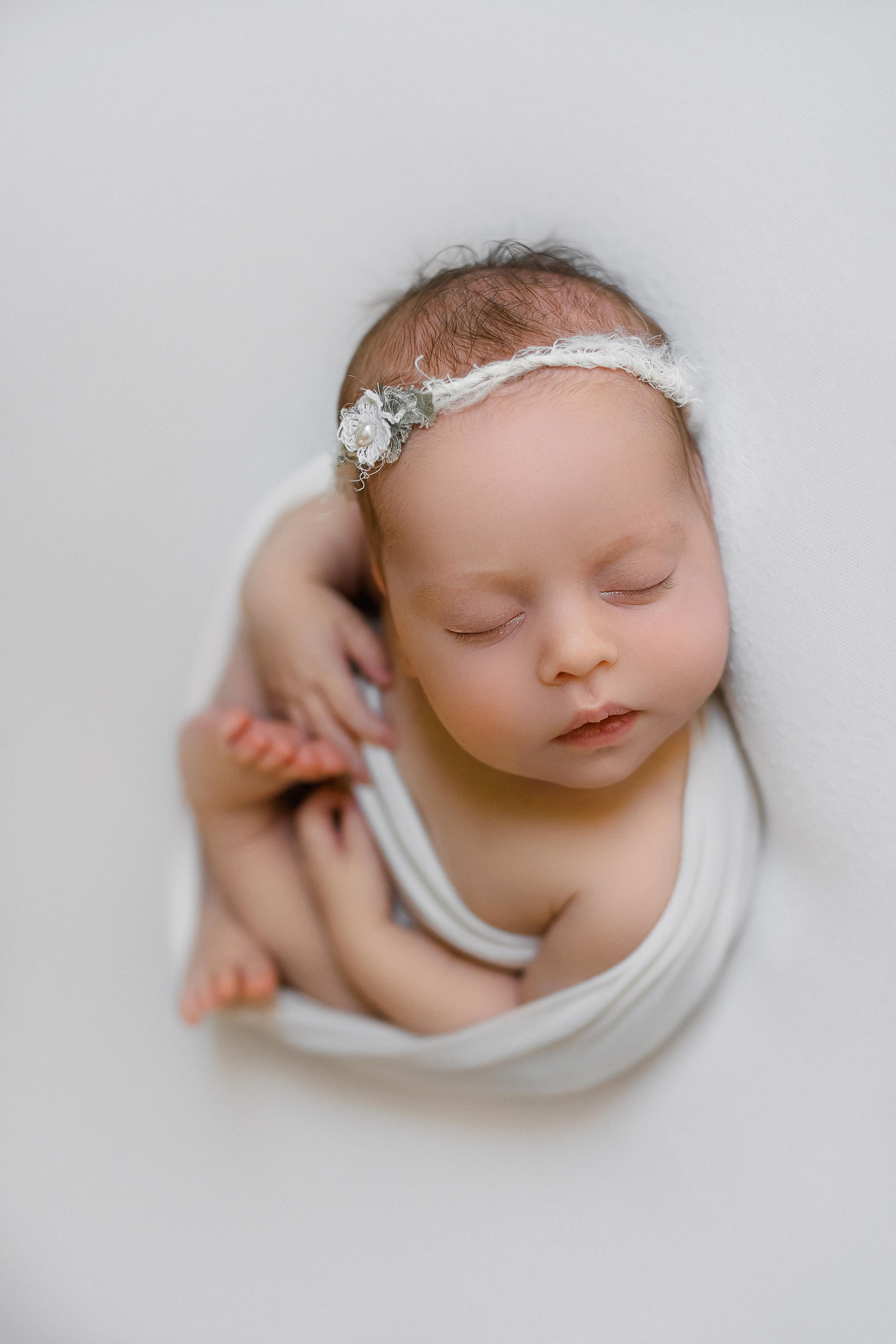 Newborn. Family, kids portrait and newborn photographer in Chicago Illinois