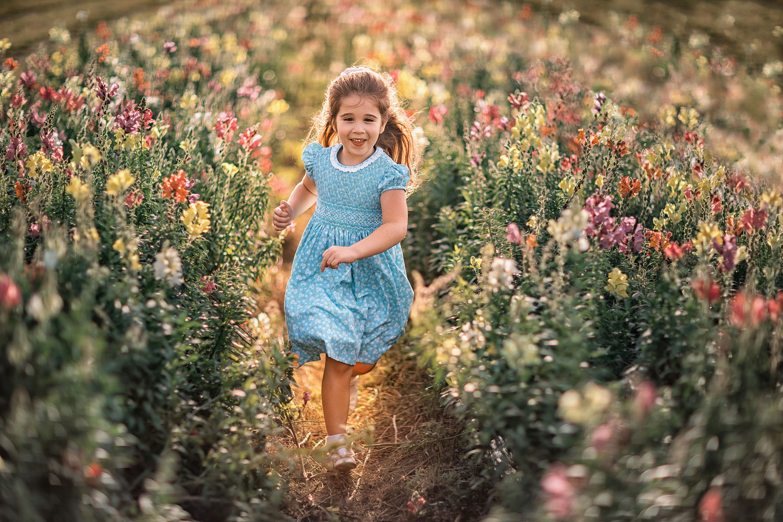 Flower Girl. Family and Event photographer in Homestead and Miami areas of Florida