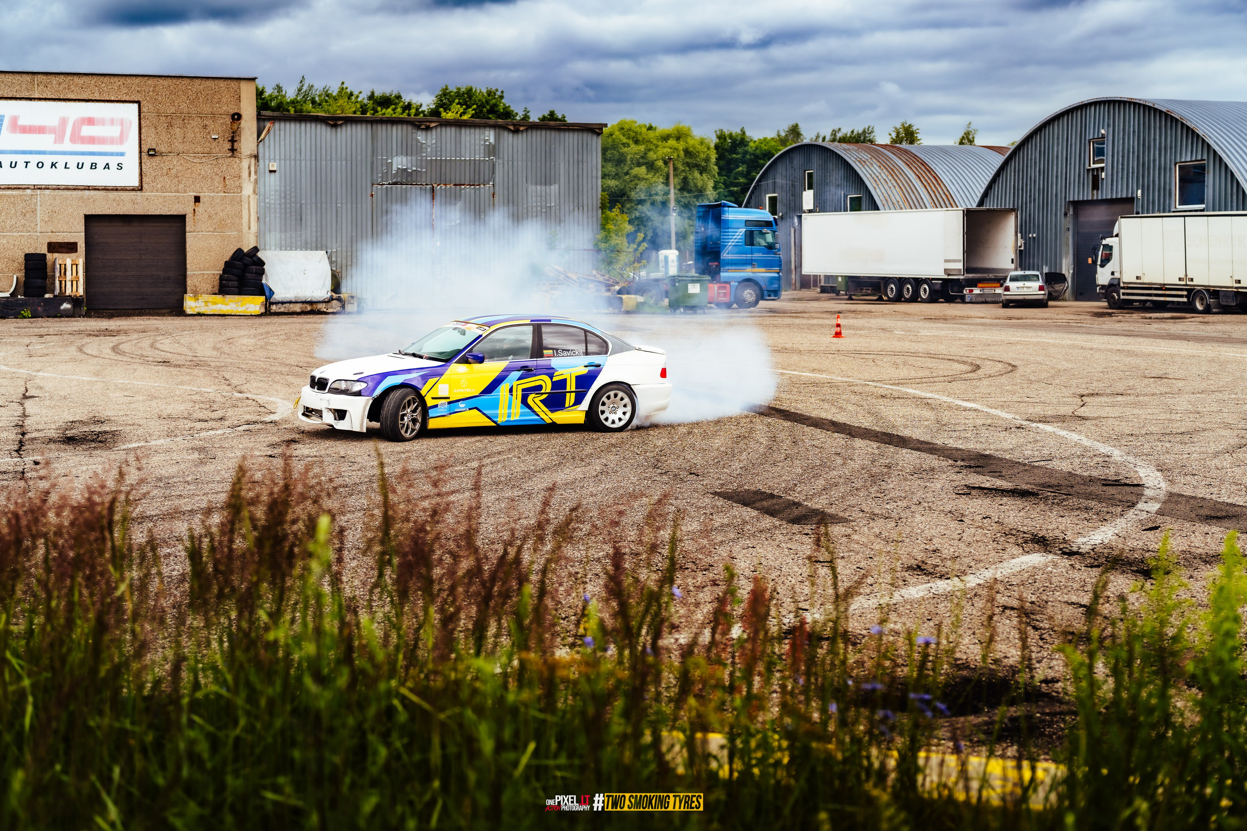 Side to Side #DRIFTDAY. OnePIXEL