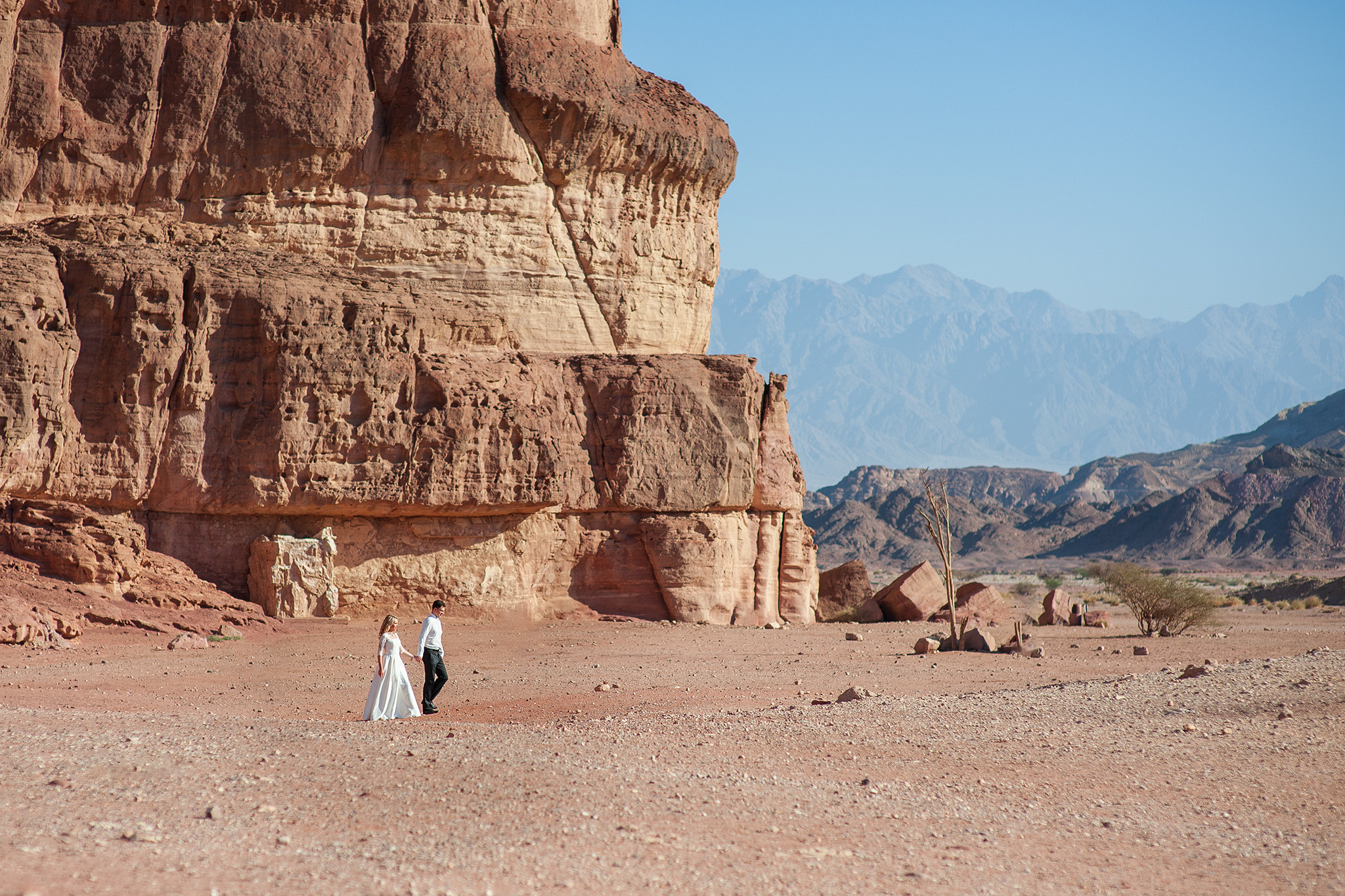 Timna desert_Tatyana & Konstantin. Family children pregnancy love stories photographer in Eilat Israel Olga Amchislavsky