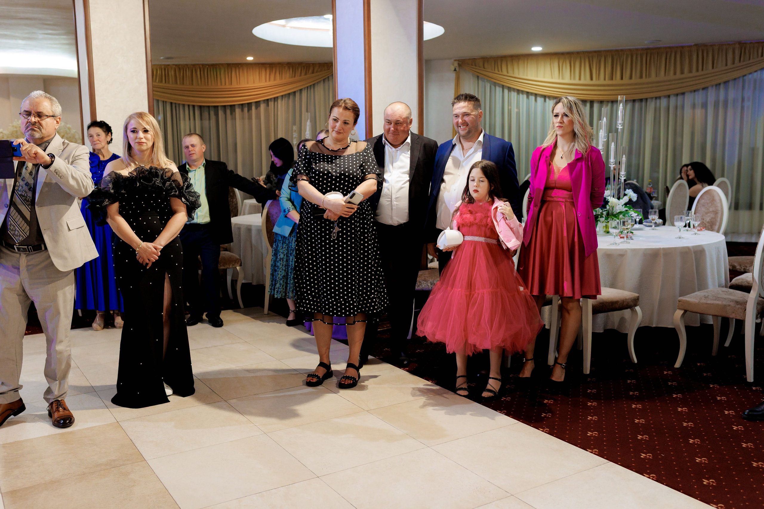 Loredana & Emilian – Ziua Nunții | Videografie - fotografie Botez Suceava, Iași, Botoșani. Servicii foto-video profesionale, pentru momente de neuitat