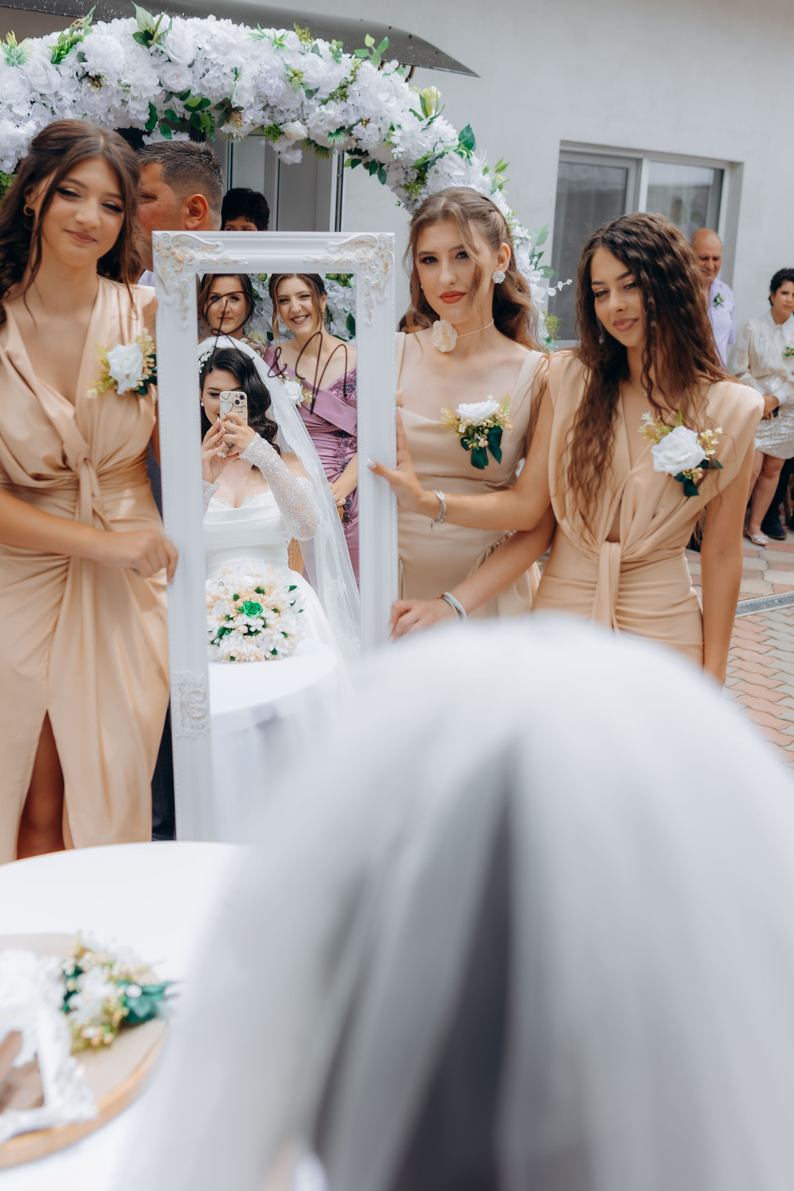 Nunta Nicoleta & Răzvan | Fotografie & Videografie Profesională. Servicii foto-video profesionale, pentru momente de neuitat