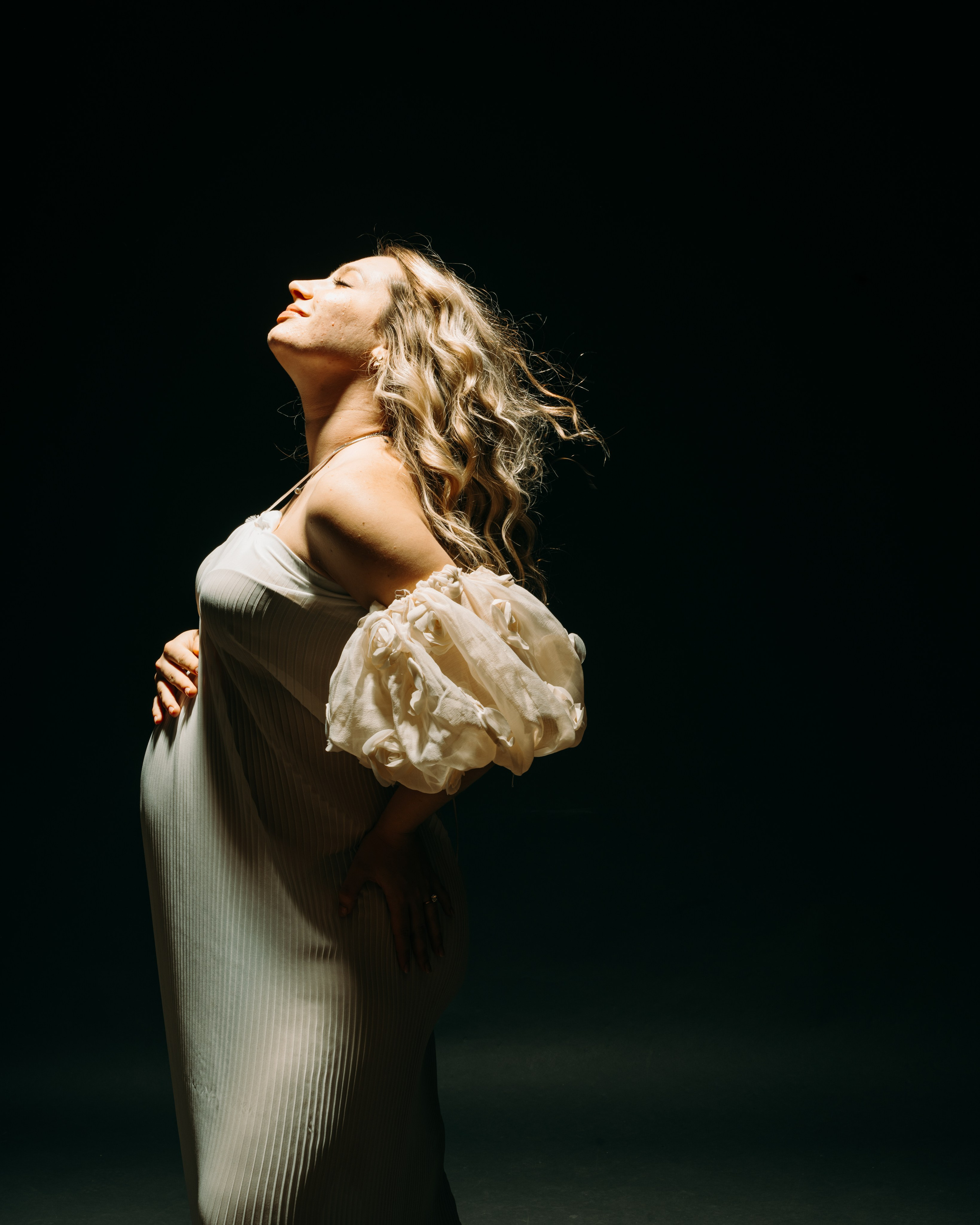 HAPPINESS. Anastasiia Antoniuk portrait, family and couple photographer, Portugal