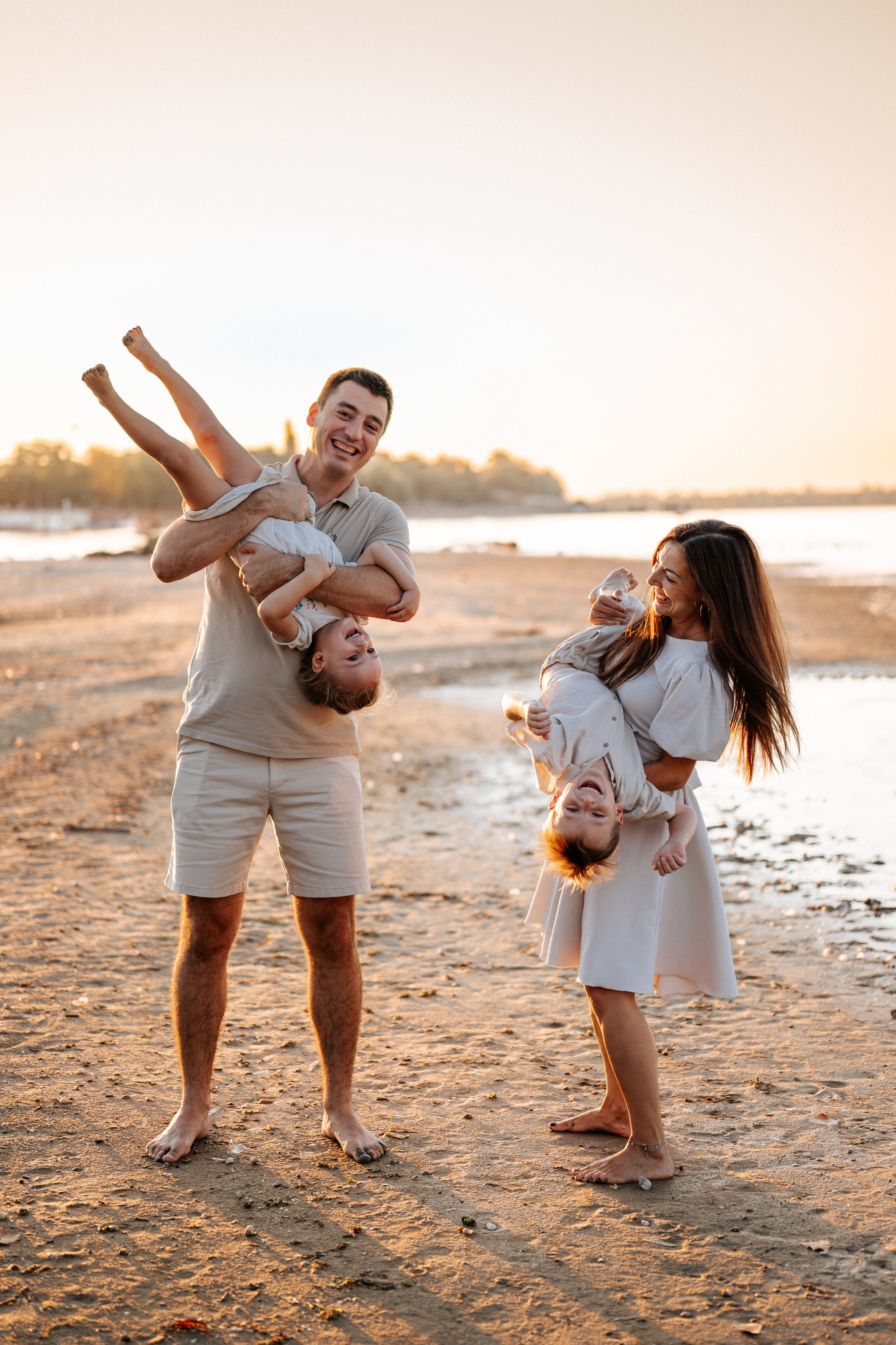 Anja, Nikola, Adam i Hana - porodično fotografisanje. Dečiji i porodični fotograf