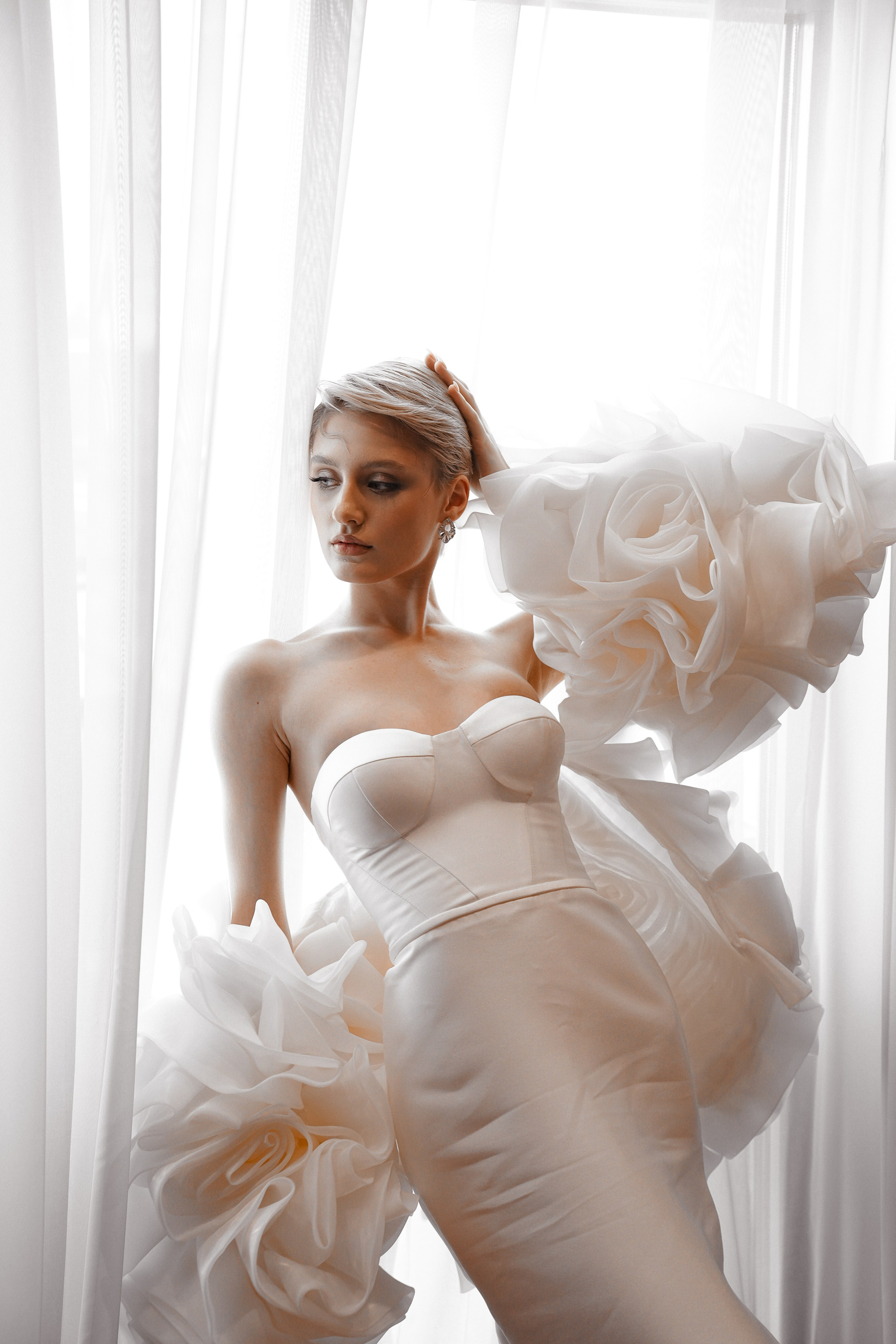 Николь Амир