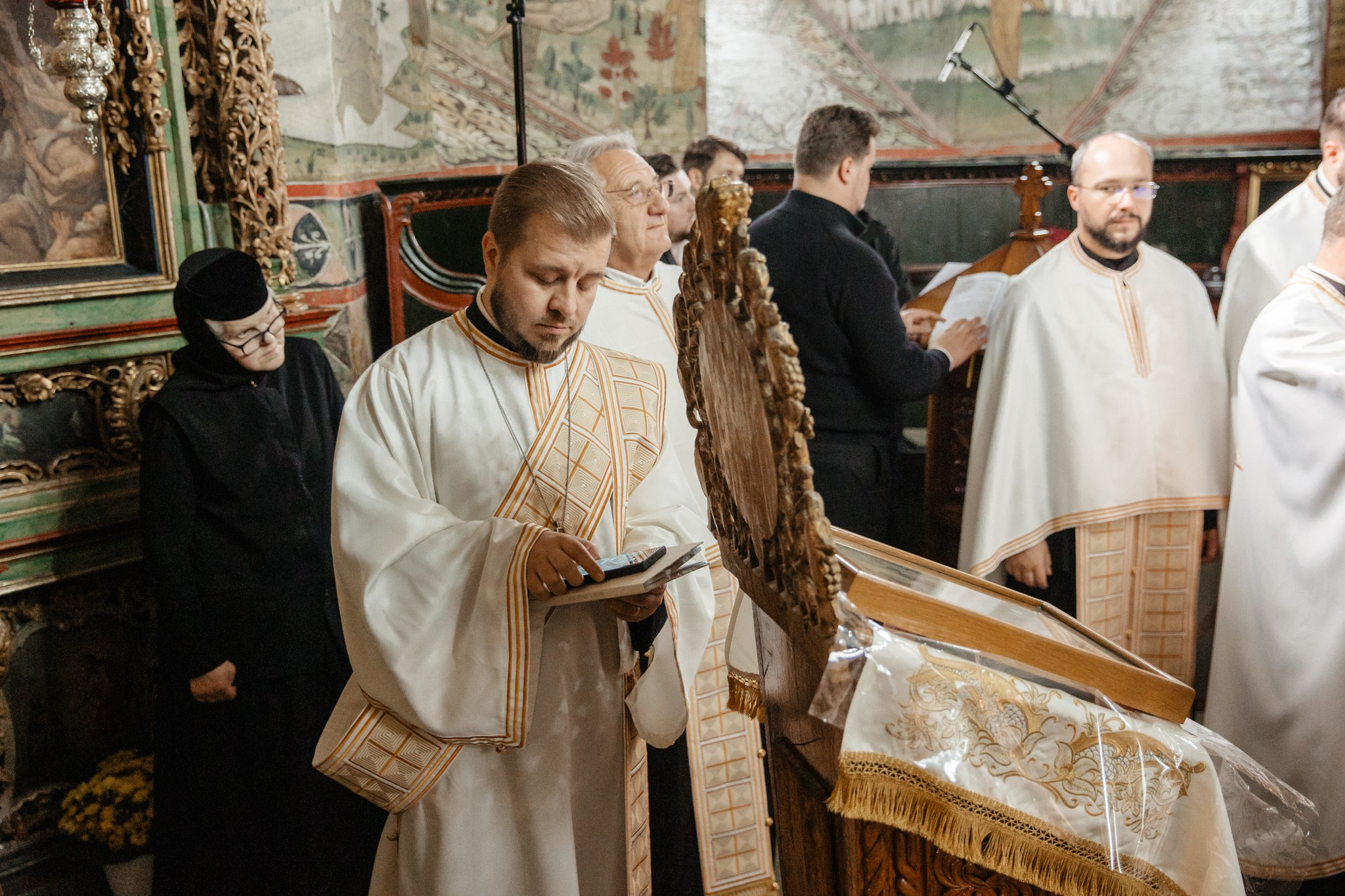 Nunta de Poveste la Sucevița: Cristi și Andreea. Servicii foto-video profesionale, pentru momente de neuitat