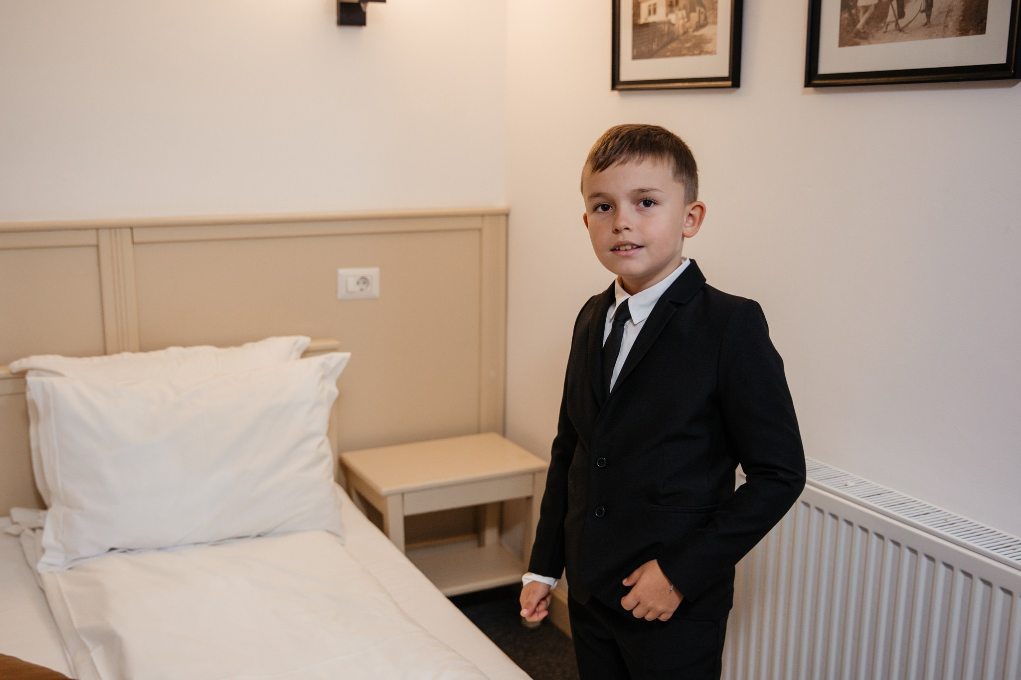 Nunta de Poveste la Sucevița: Cristi și Andreea. Servicii foto-video profesionale, pentru momente de neuitat