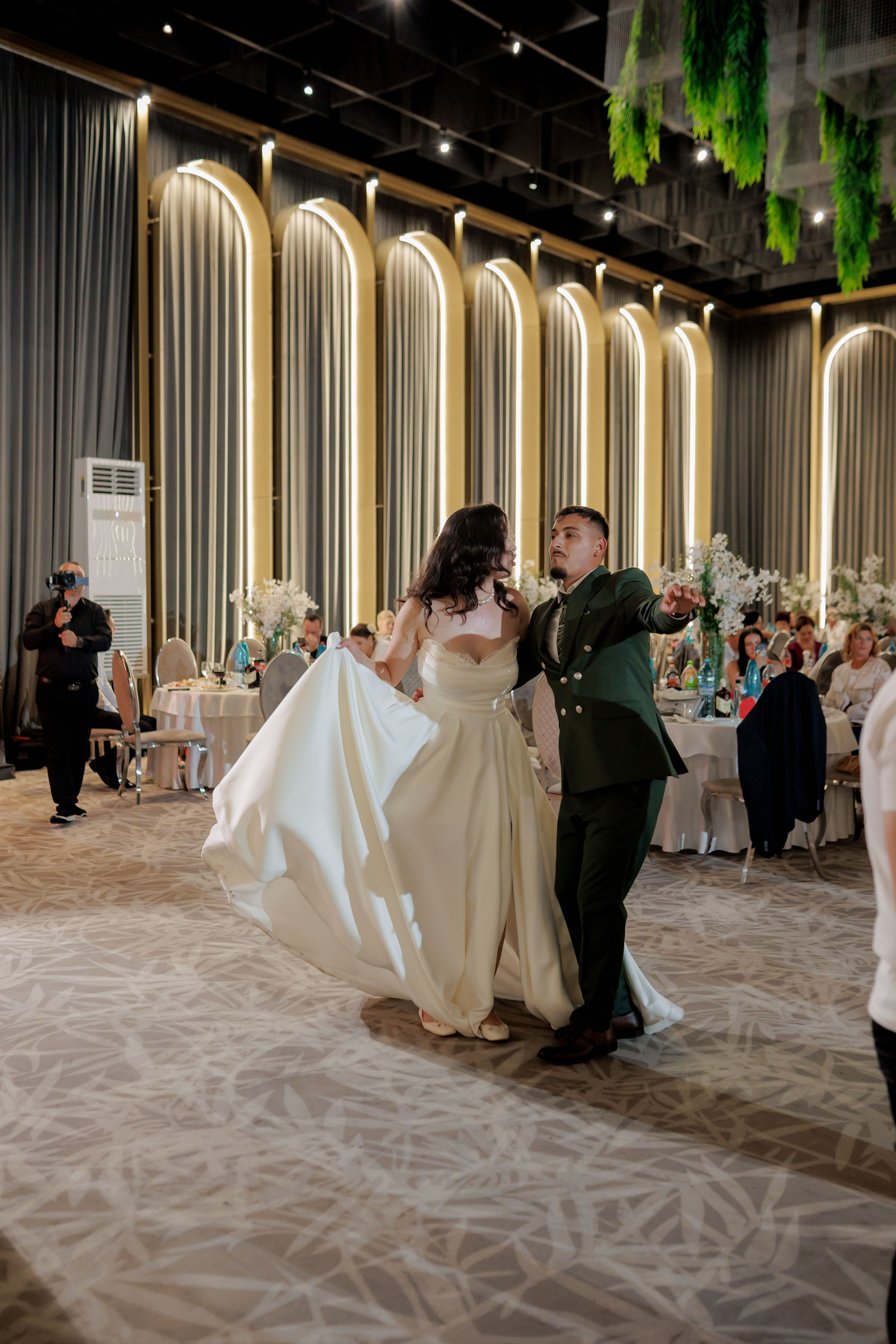 Nunta Nicoleta & Răzvan | Fotografie & Videografie Profesională. Servicii foto-video profesionale, pentru momente de neuitat