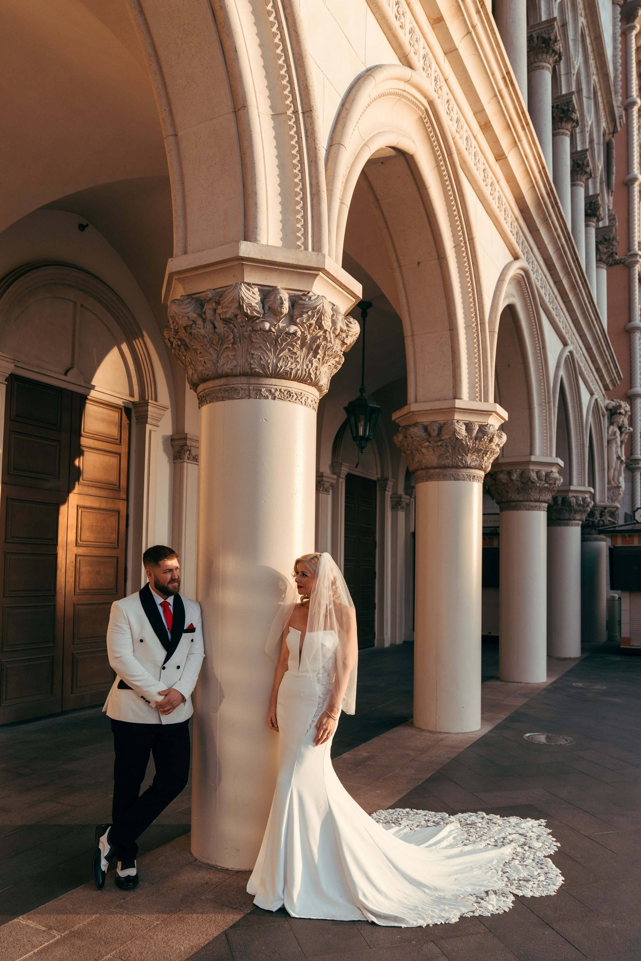 Chris&Holly. Wedding & elopement photographer Viktoriya Kravtsov. Las Vegas