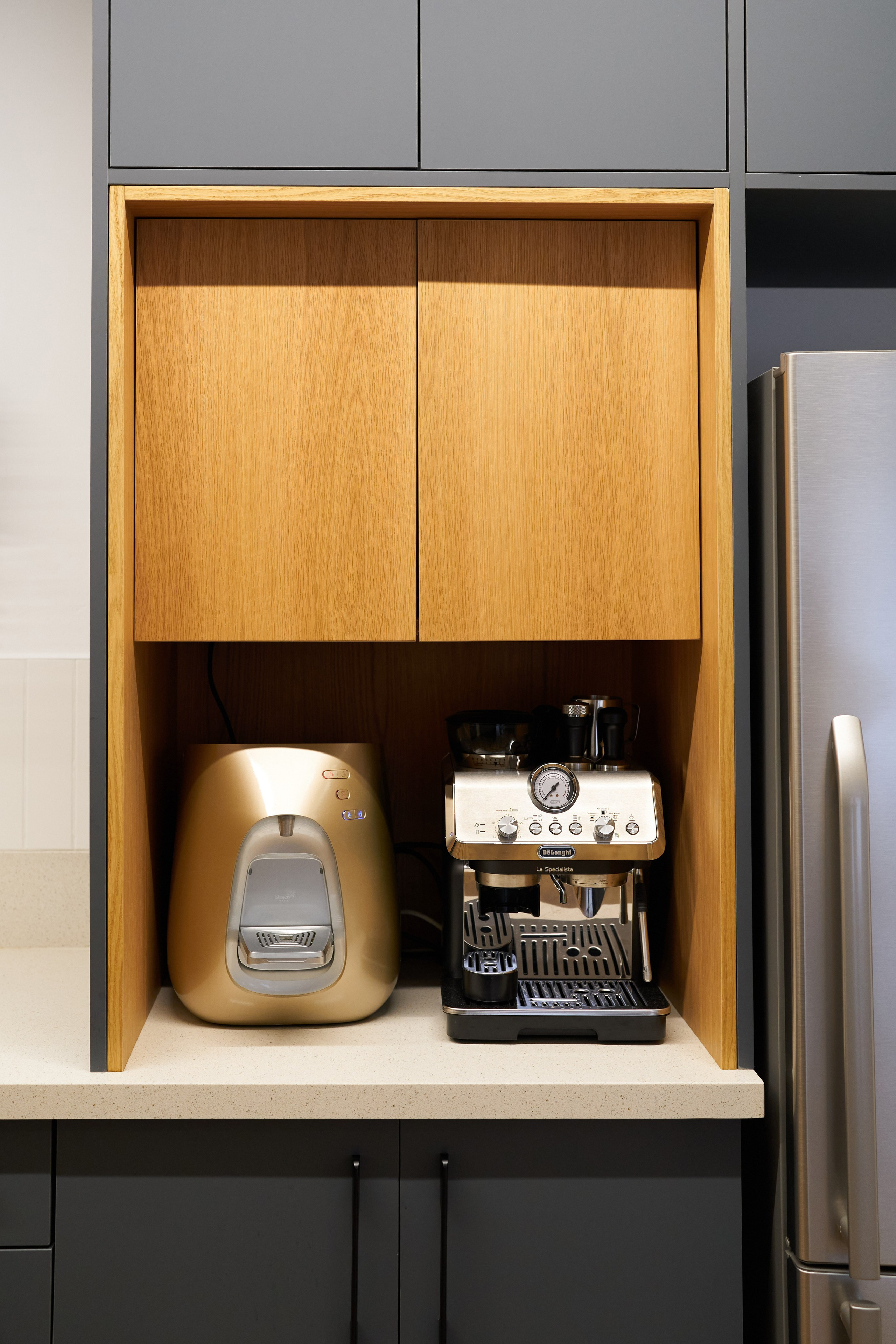 Interior. צלם אלכס ברט בישראל