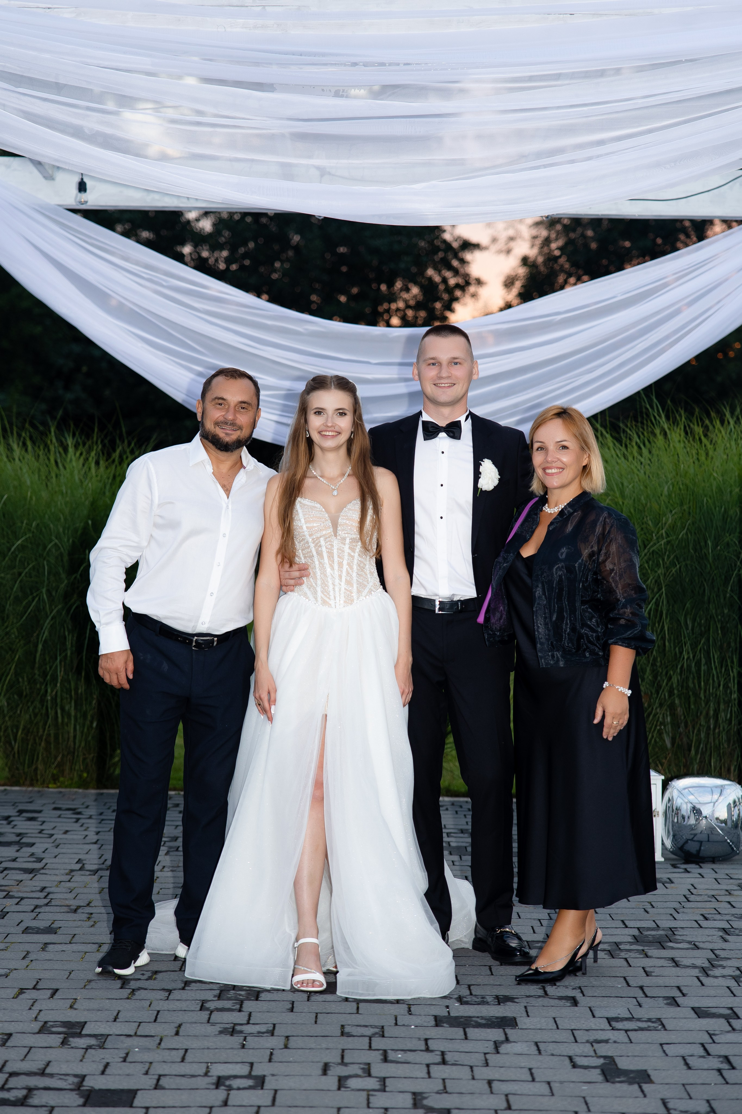 Артур + Анастасія. Весільний, сімейний фотограф Варшава