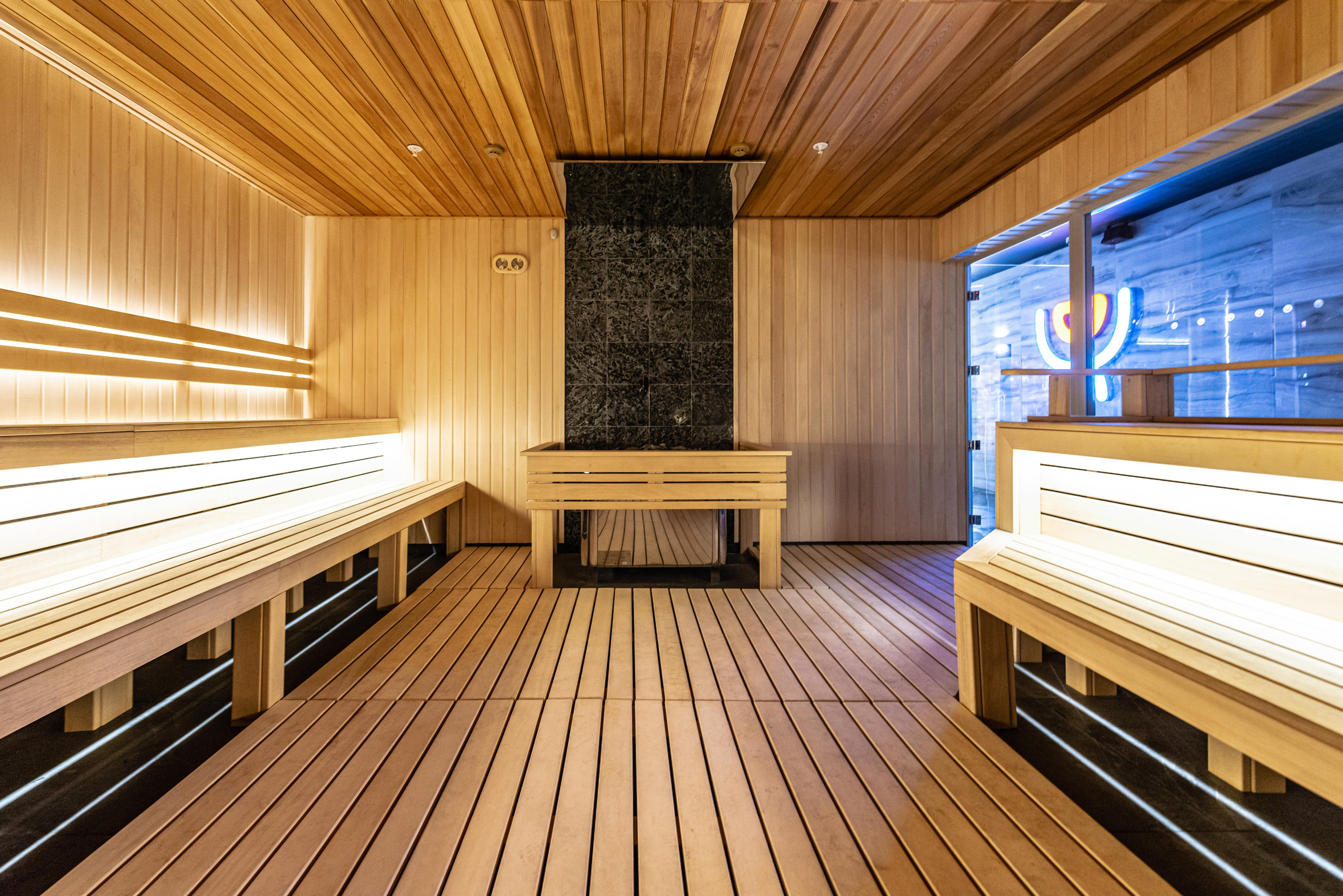 Фитнес-клуб DDX Fitness в Некрасовке. ФОТОГРАФ МЕКСИКА КИНТАНА-РОО