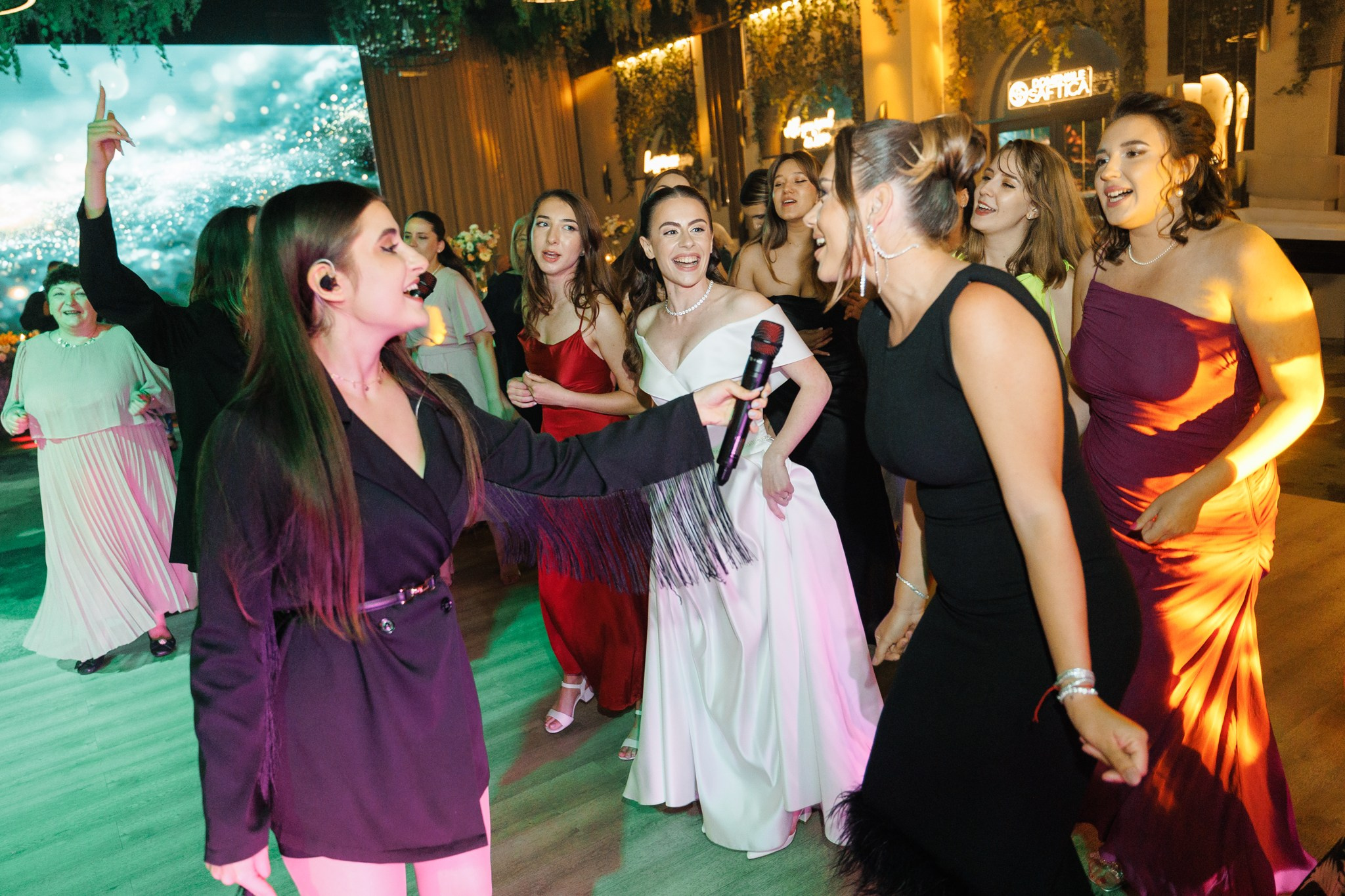 Cati & Alin. Fotograf nunta Bucuresti - Manu Ivanciu | Fotograf botez