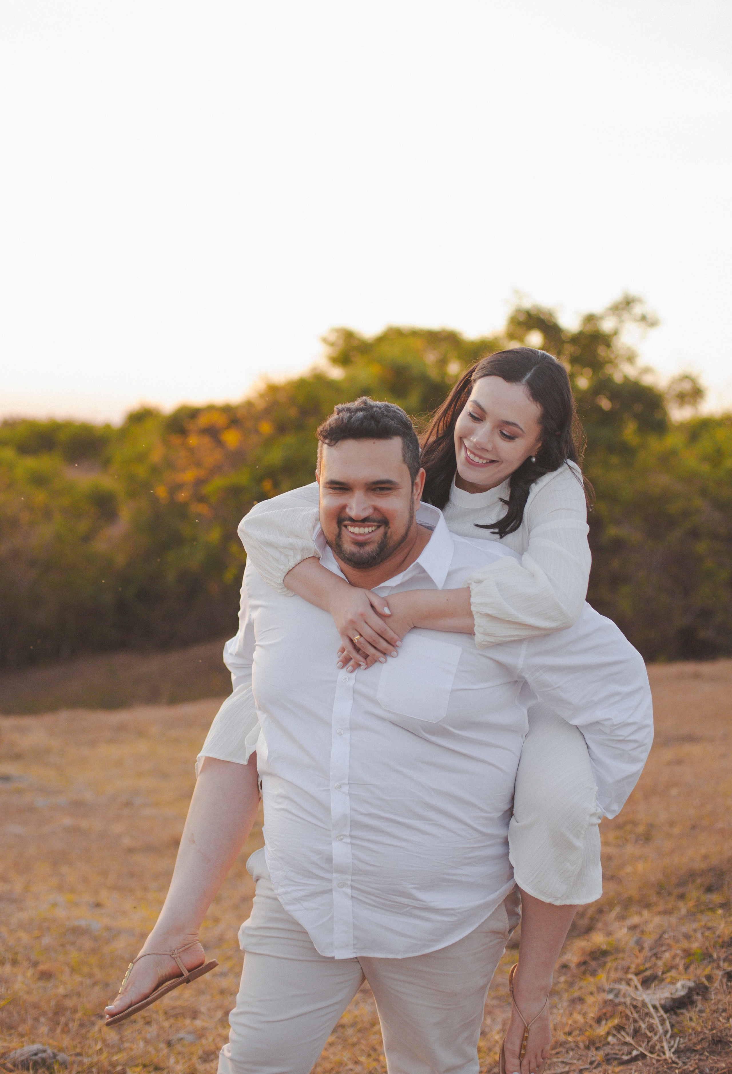 PRÉ WEDDING ISIS E WESLEY. Fotógrafos de casamento. empresas, família em Catanduva SP e região, Casal Gonçales