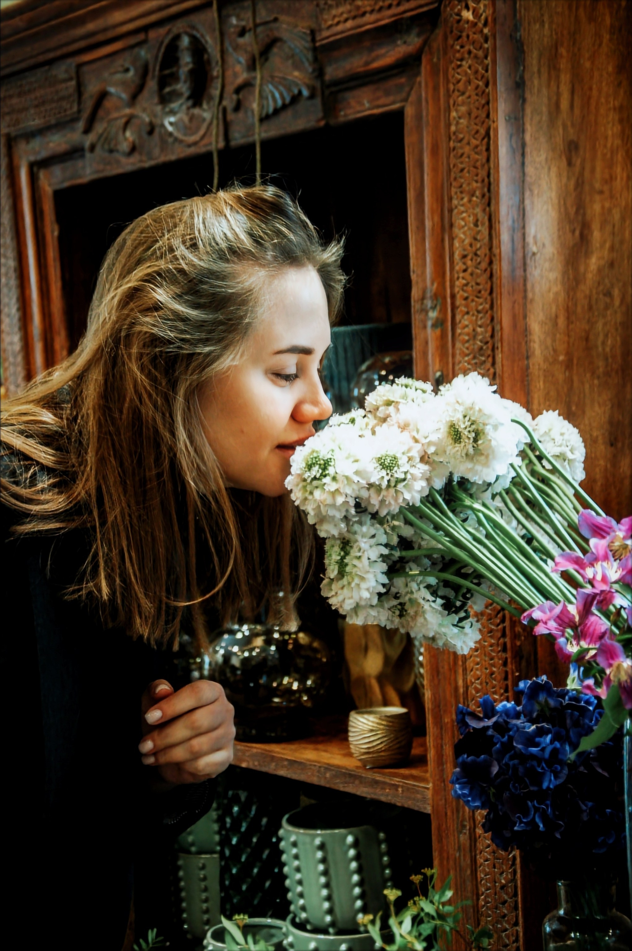 Фотосессия подруг у Эйфелевой башни. Фотограф в Париже Полина Осипова