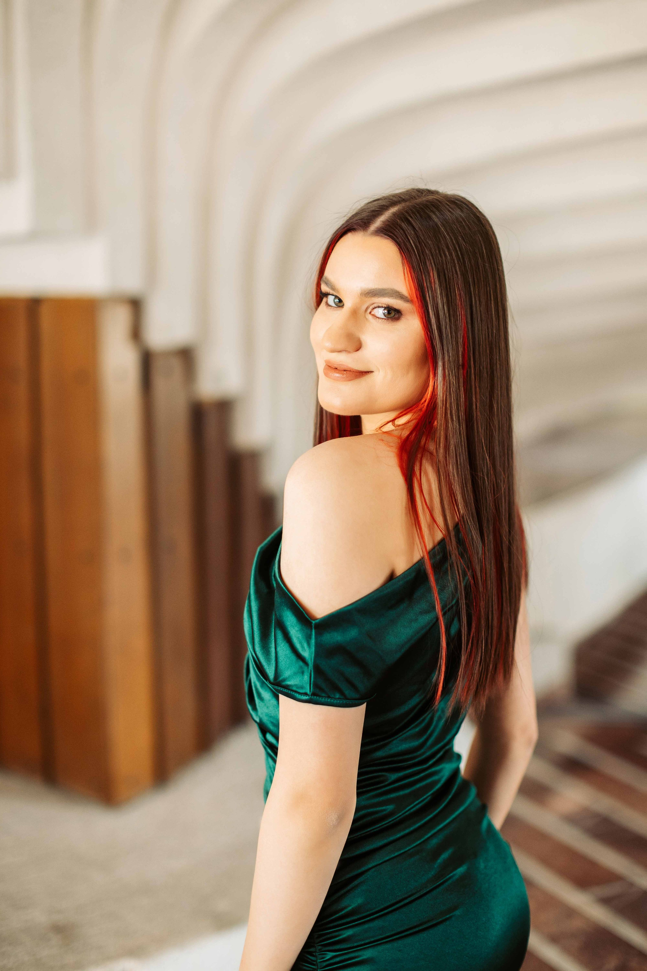 12C — Unirea. Contrast Studio