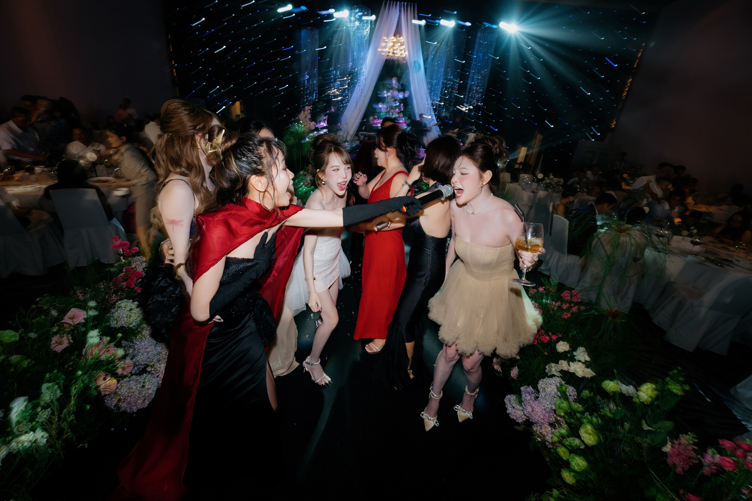 Nicholas & KimThanh / GemCenter 24.05.2026. Nhiếp ảnh gia đám cưới hàng đầu tại Thành Phố Hồ Chí Minh