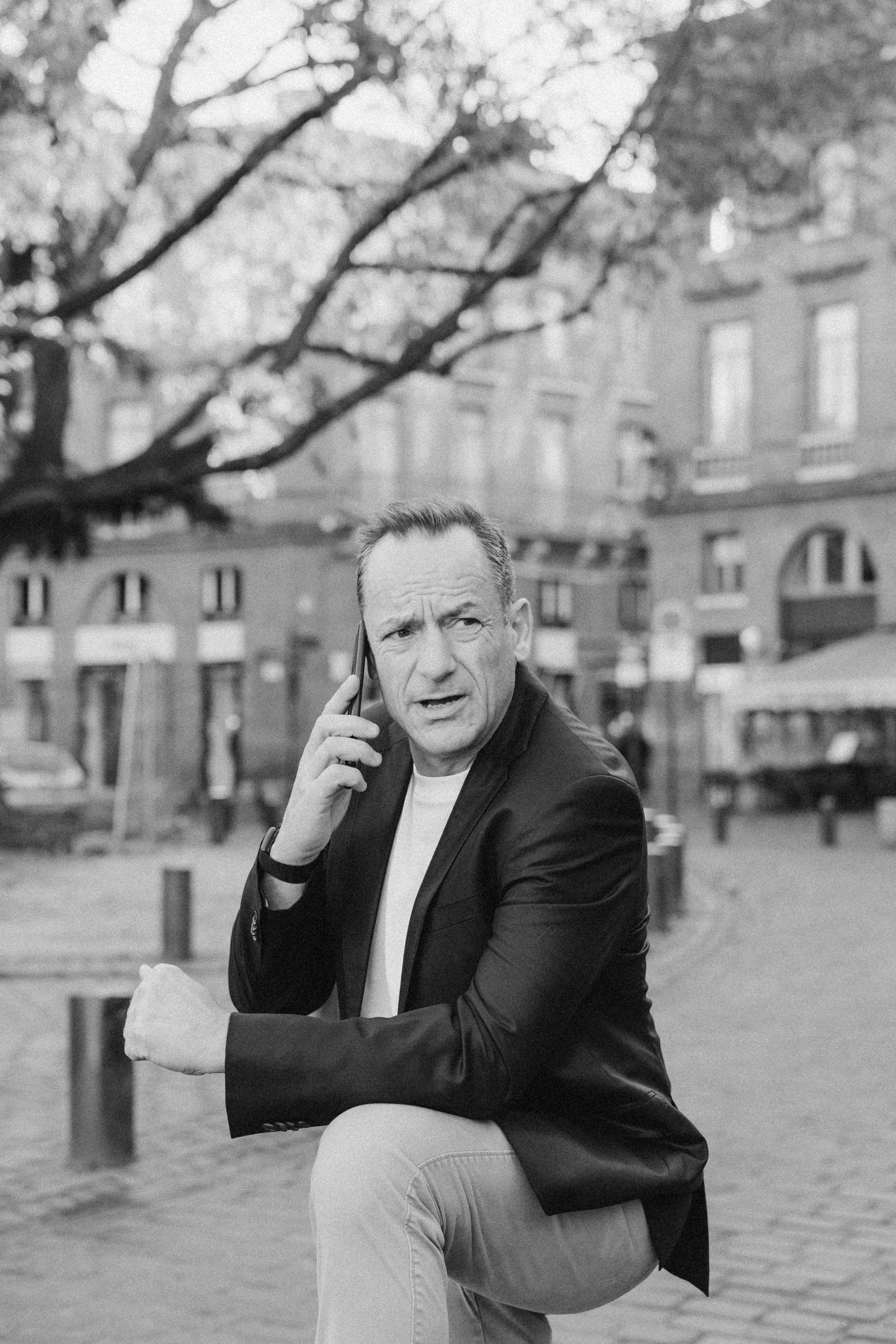 Corporate, events & personal branding photographer in Toulouse | Executive portraits. Eugenie Smirnova — wedding, corporate and lifestyle photographer in Toulouse and Southwest France