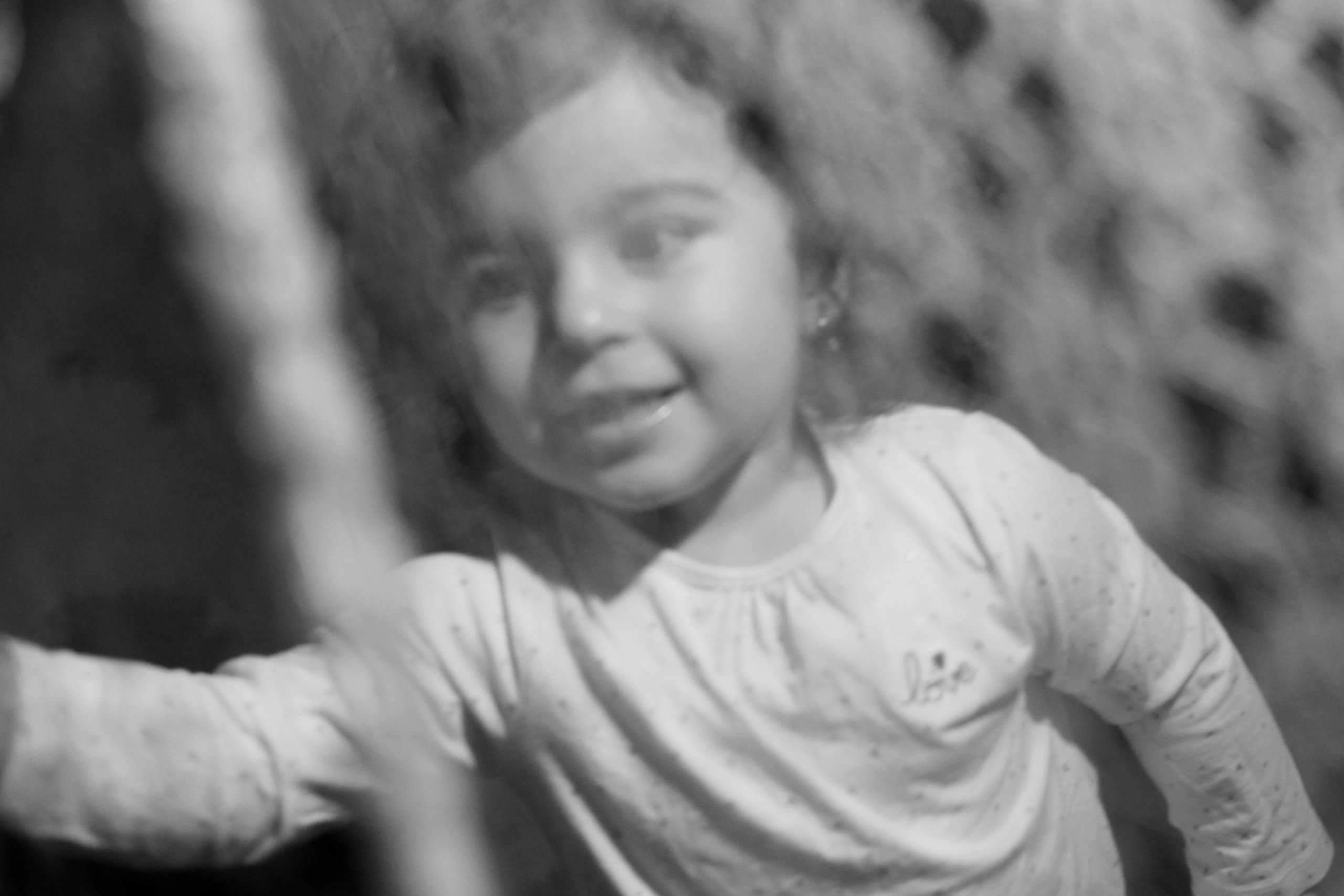 Curly Sue, Curly Girl. Wedding and family photographer in Cork, Ireland. Tigran