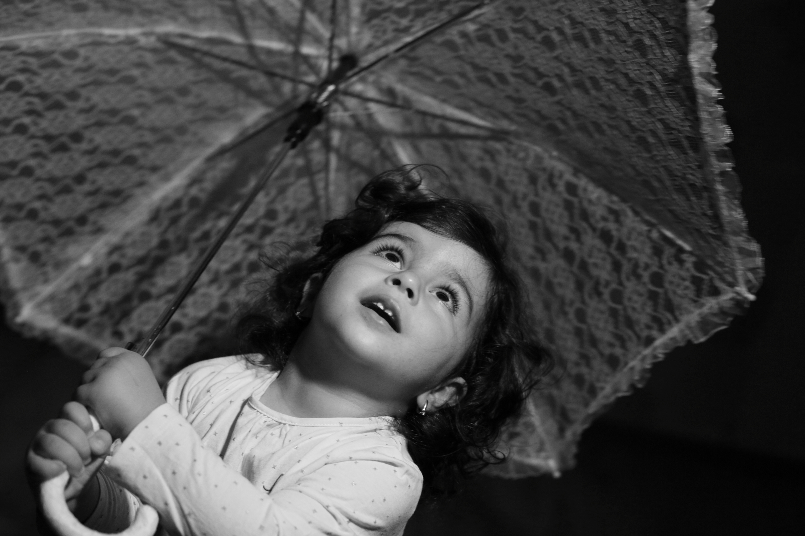 Curly Sue, Curly Girl. Wedding and family photographer in Cork, Ireland. Tigran