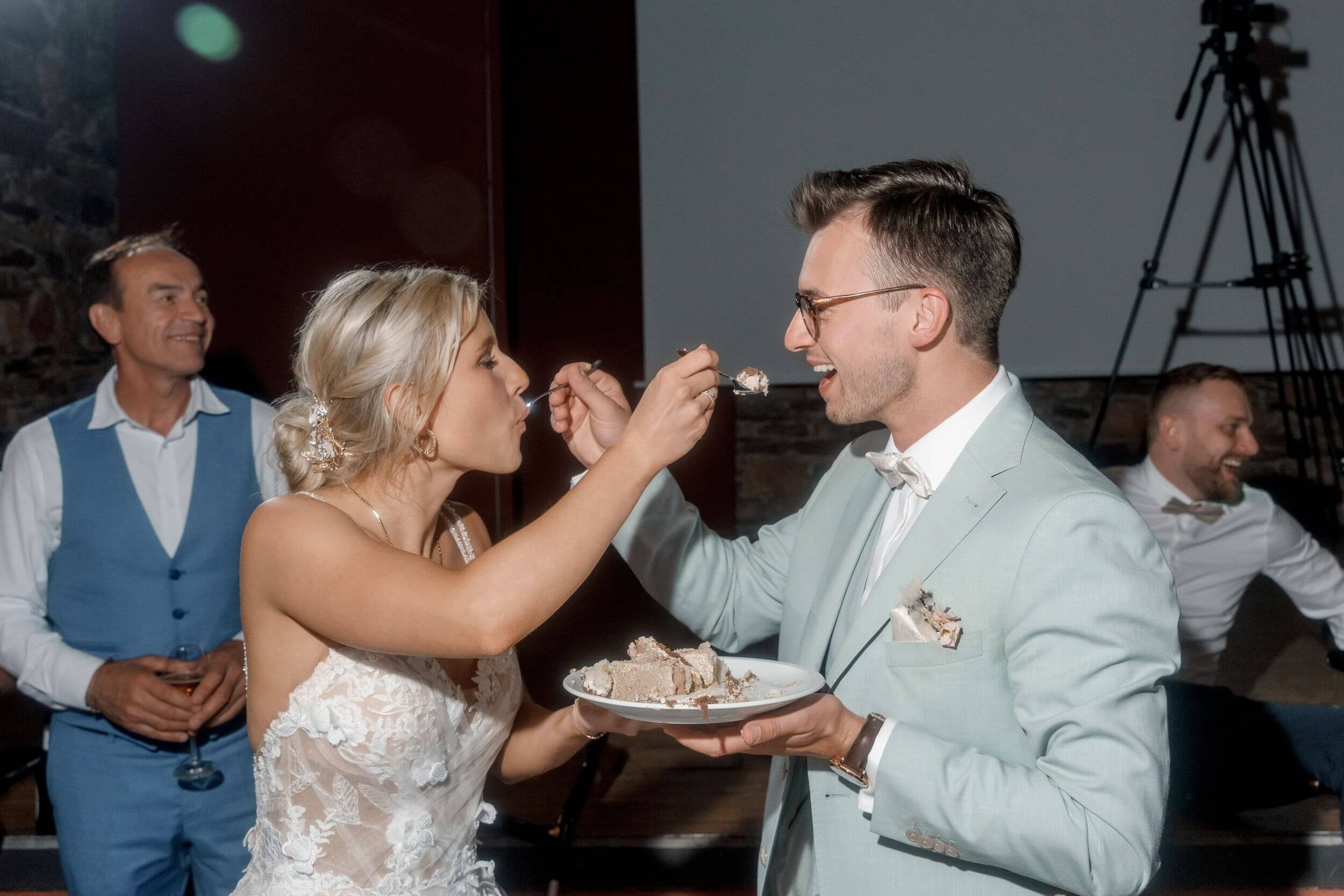 Church Wedding in Wiesbaden and Celebration at Brentanoscheune. Wedding photographer & videographer in Germany and Frankfurt | Denis Mirosnik