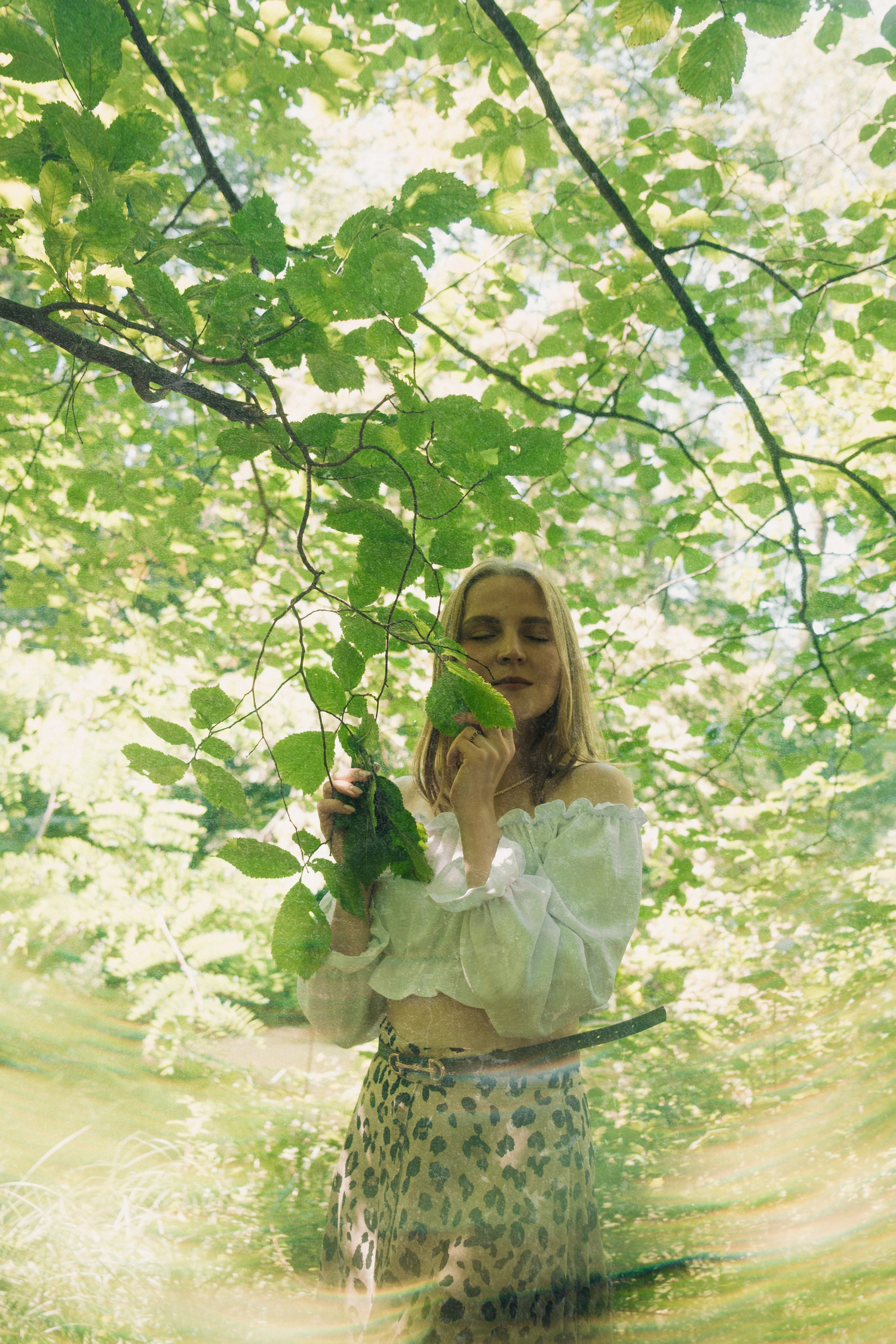 Girls Picnic on the lake. Professional Photographer in Berlin — Portraits, Love Story, Events, F