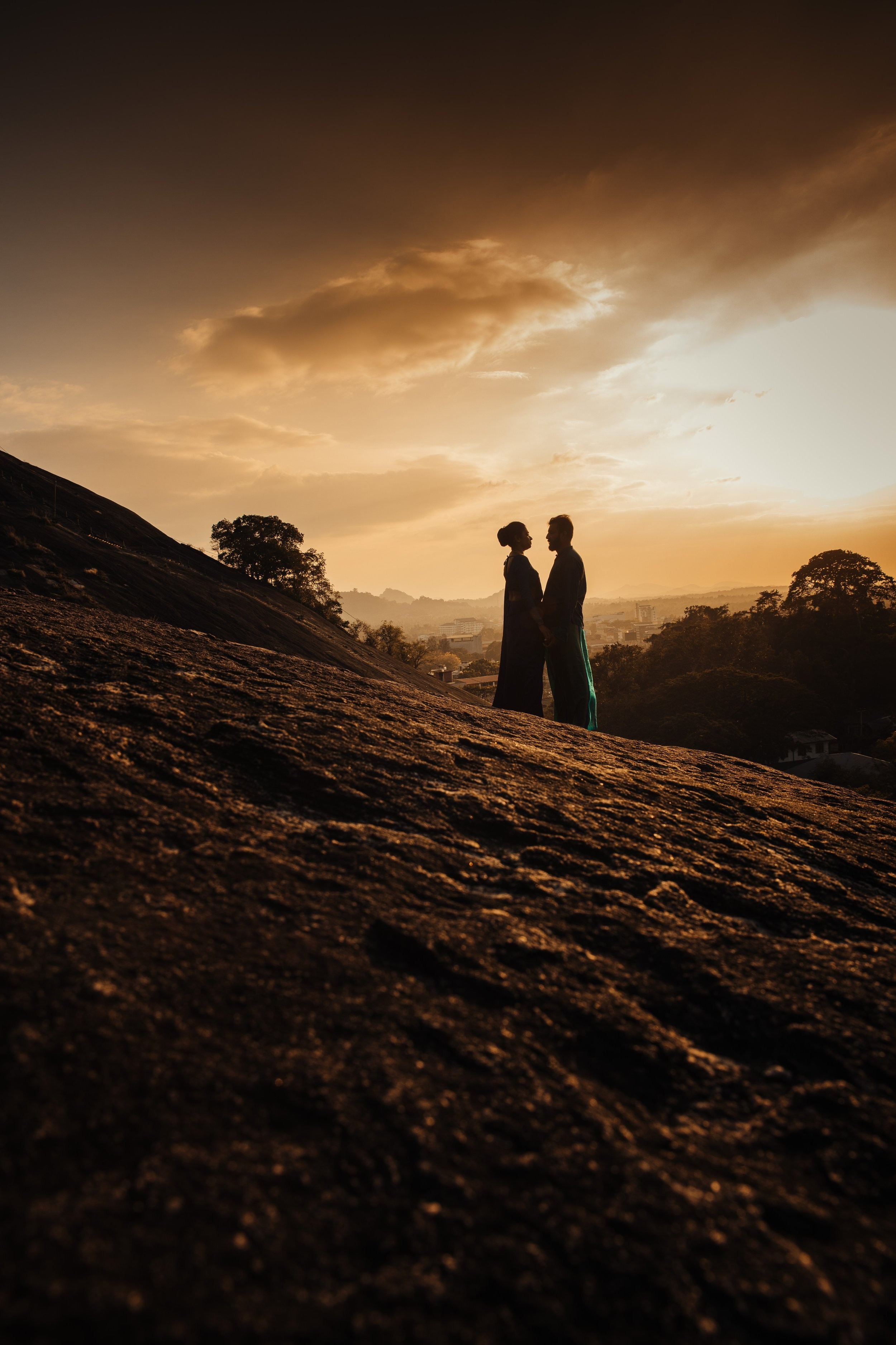 A romantic post wedding couple shoot at Kurunegala