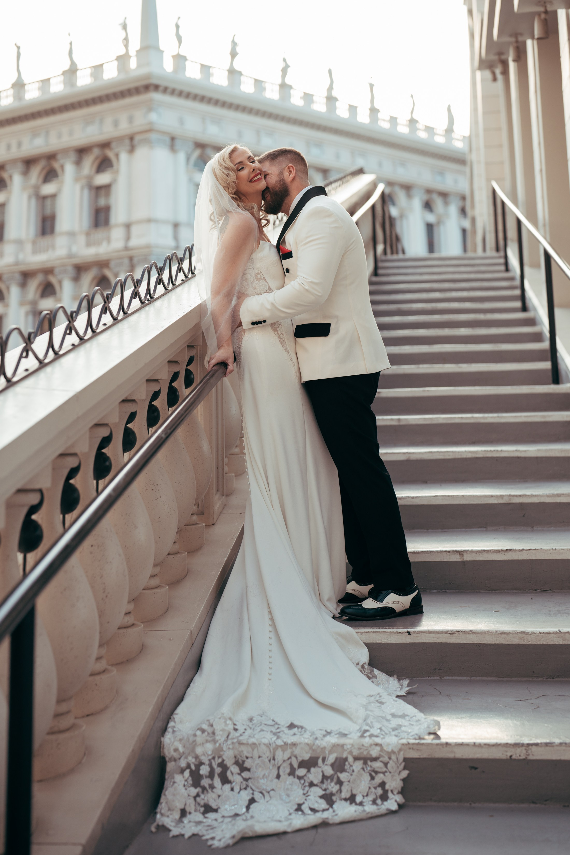 Chris&Holly. Wedding & elopement photographer Viktoriya Kravtsov. Las Vegas