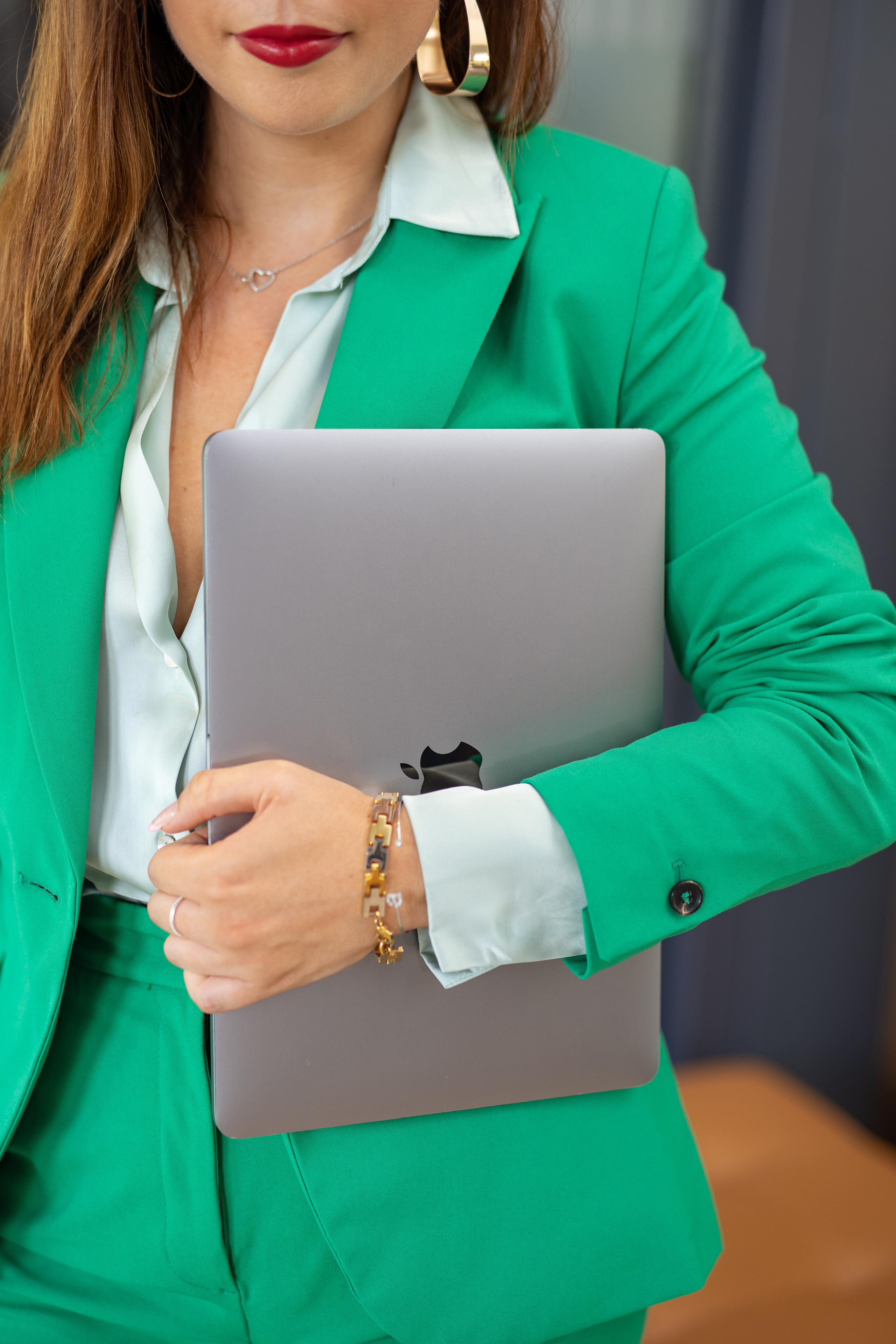 Professional visual content for businesses. Business portrait.  corporate headshots Spain. Photographer in Madrid, Spain. Alyona Belyaninova