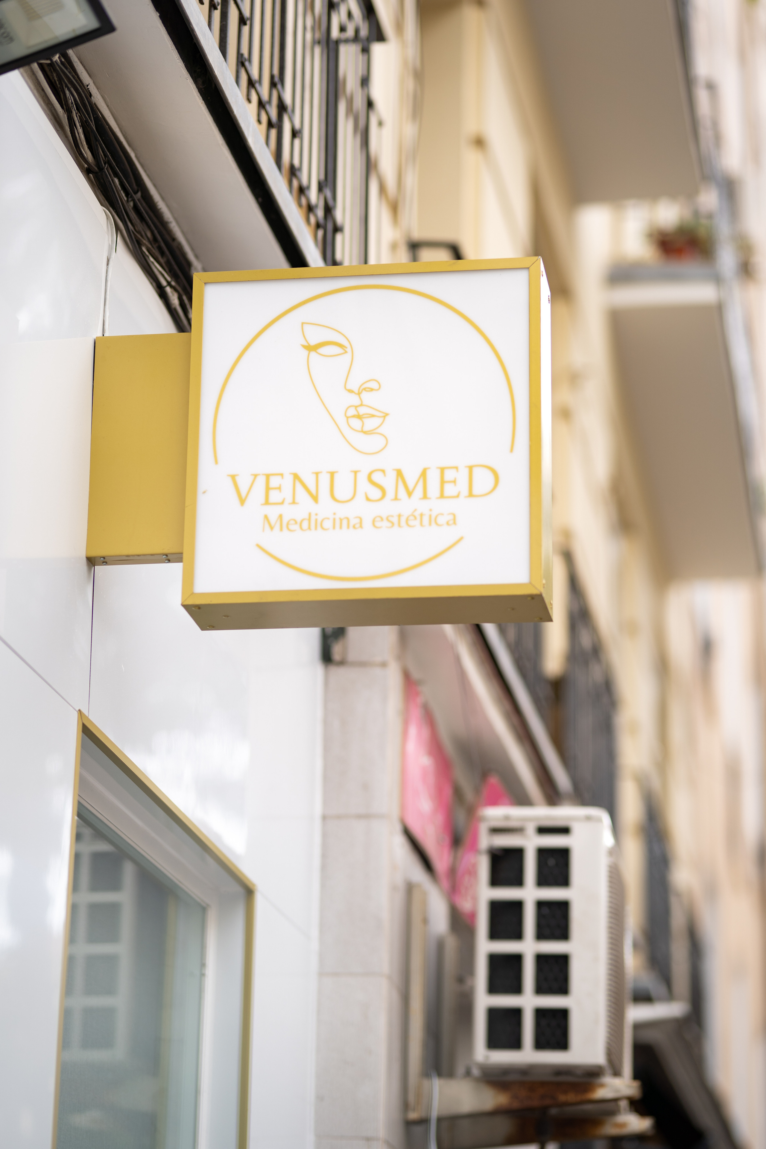 Fotografía profesional para clínicas de belleza en Madrid – Impulsa tu imagen con fotos de alta calidad. Fotógrafo en Madrid, España. Alyona Belyaninova