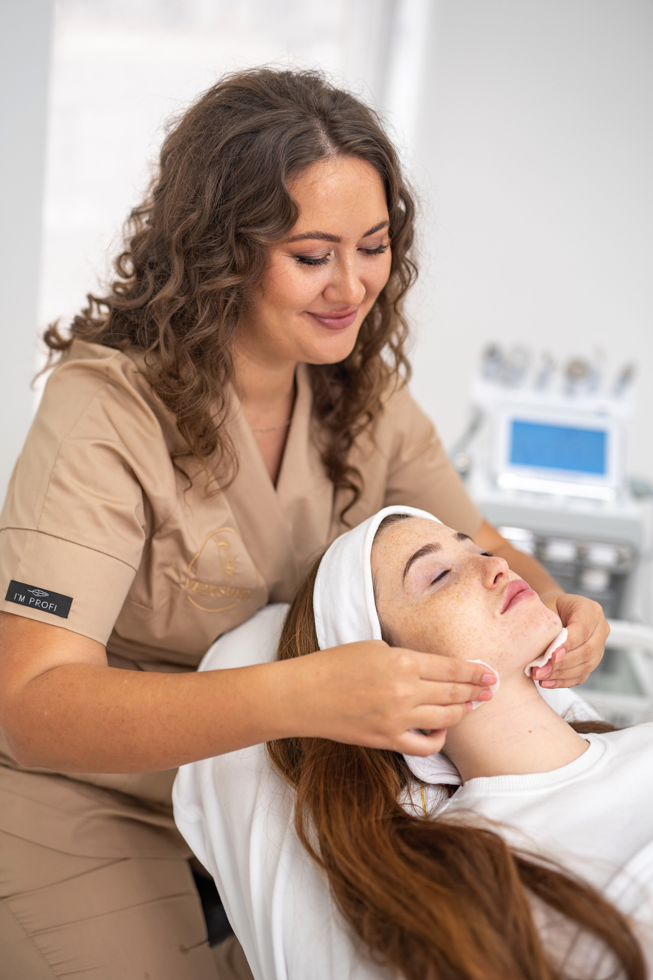 Fotografía profesional para clínicas de belleza en Madrid – Impulsa tu imagen con fotos de alta calidad. Fotógrafo en Madrid, España. Alyona Belyaninova