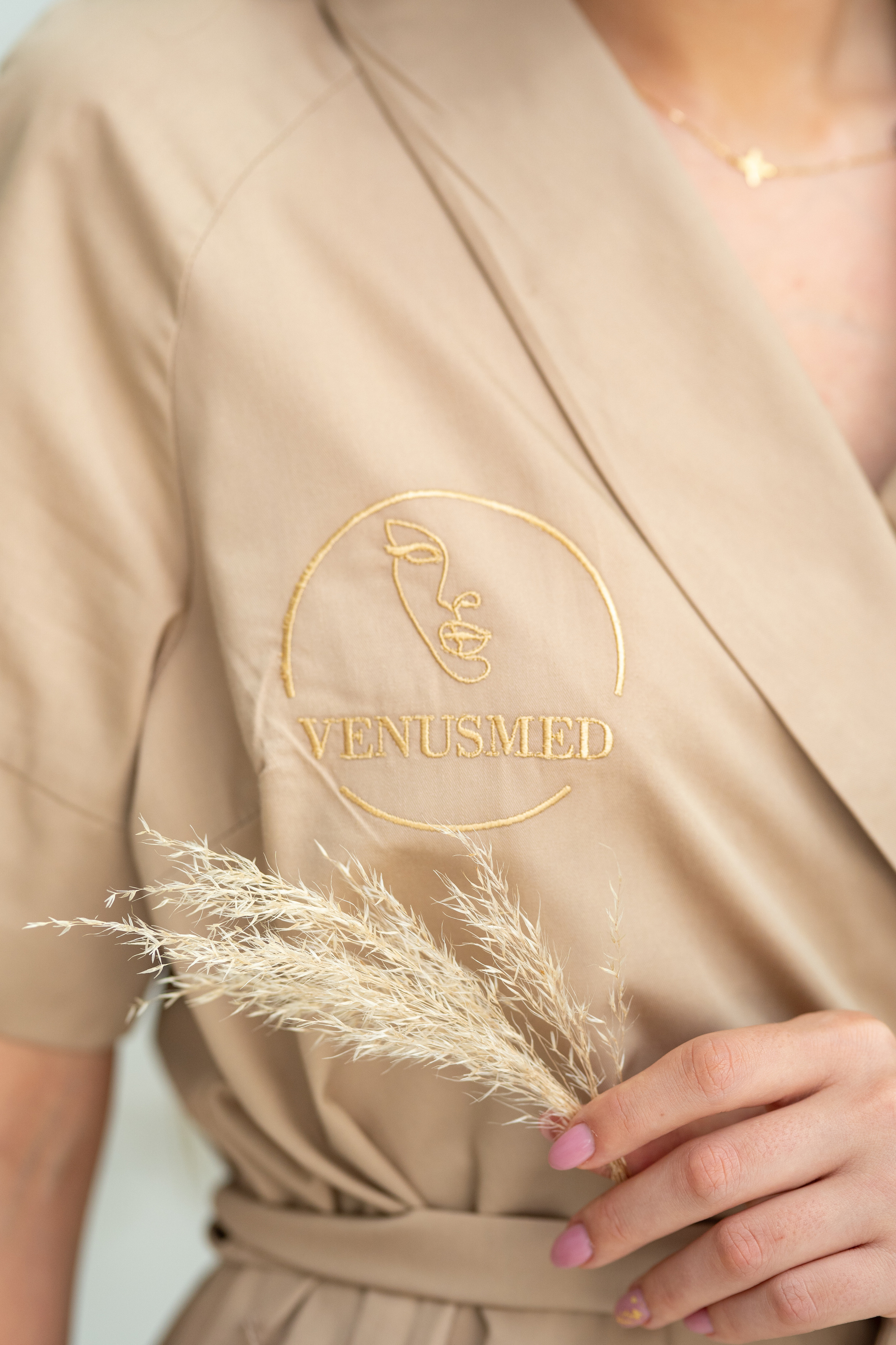 Fotografía profesional para clínicas de belleza en Madrid – Impulsa tu imagen con fotos de alta calidad. Fotógrafo en Madrid, España. Alyona Belyaninova