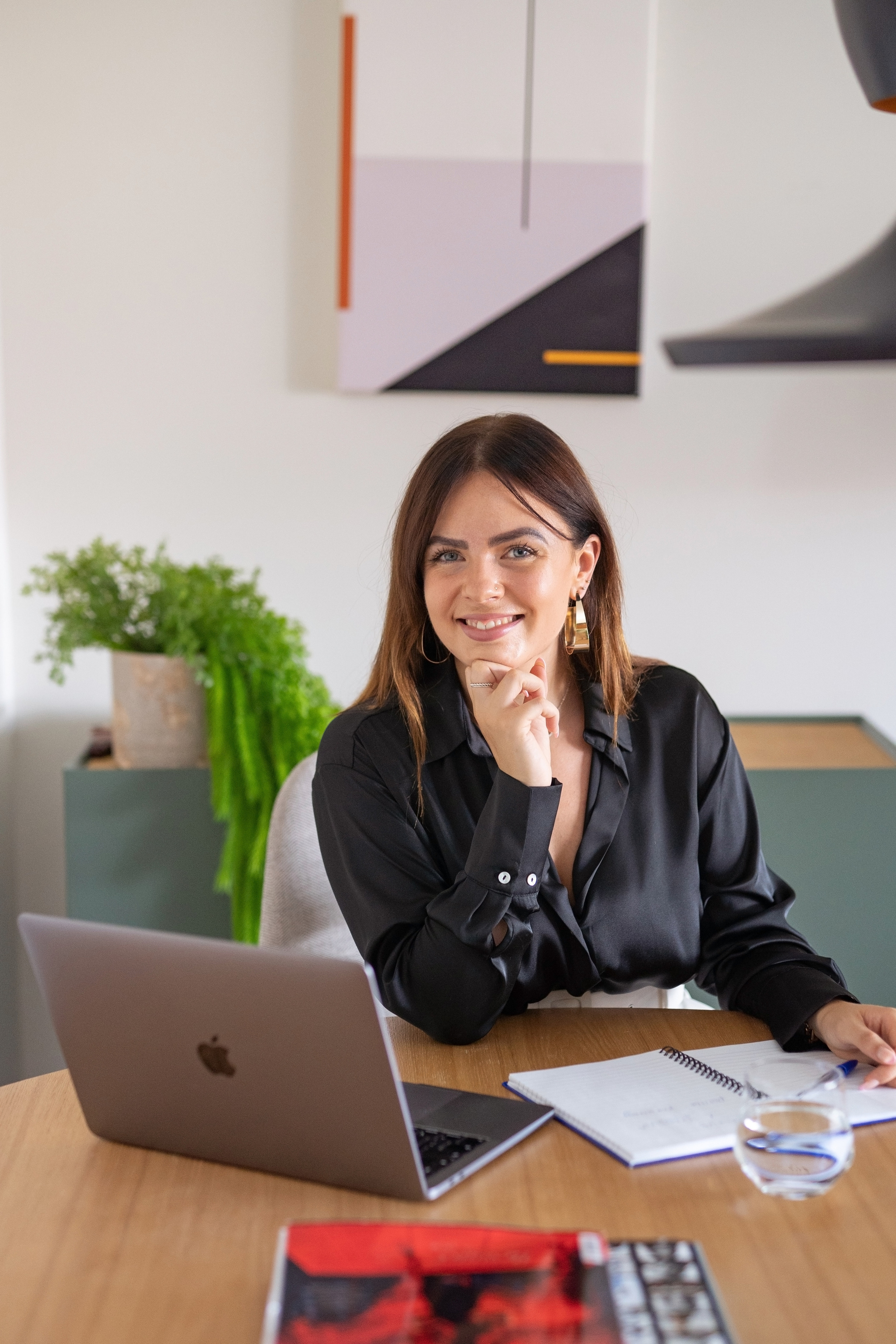 Professional visual content for businesses. Business portrait.  corporate headshots Spain. Photographer in Madrid, Spain. Alyona Belyaninova