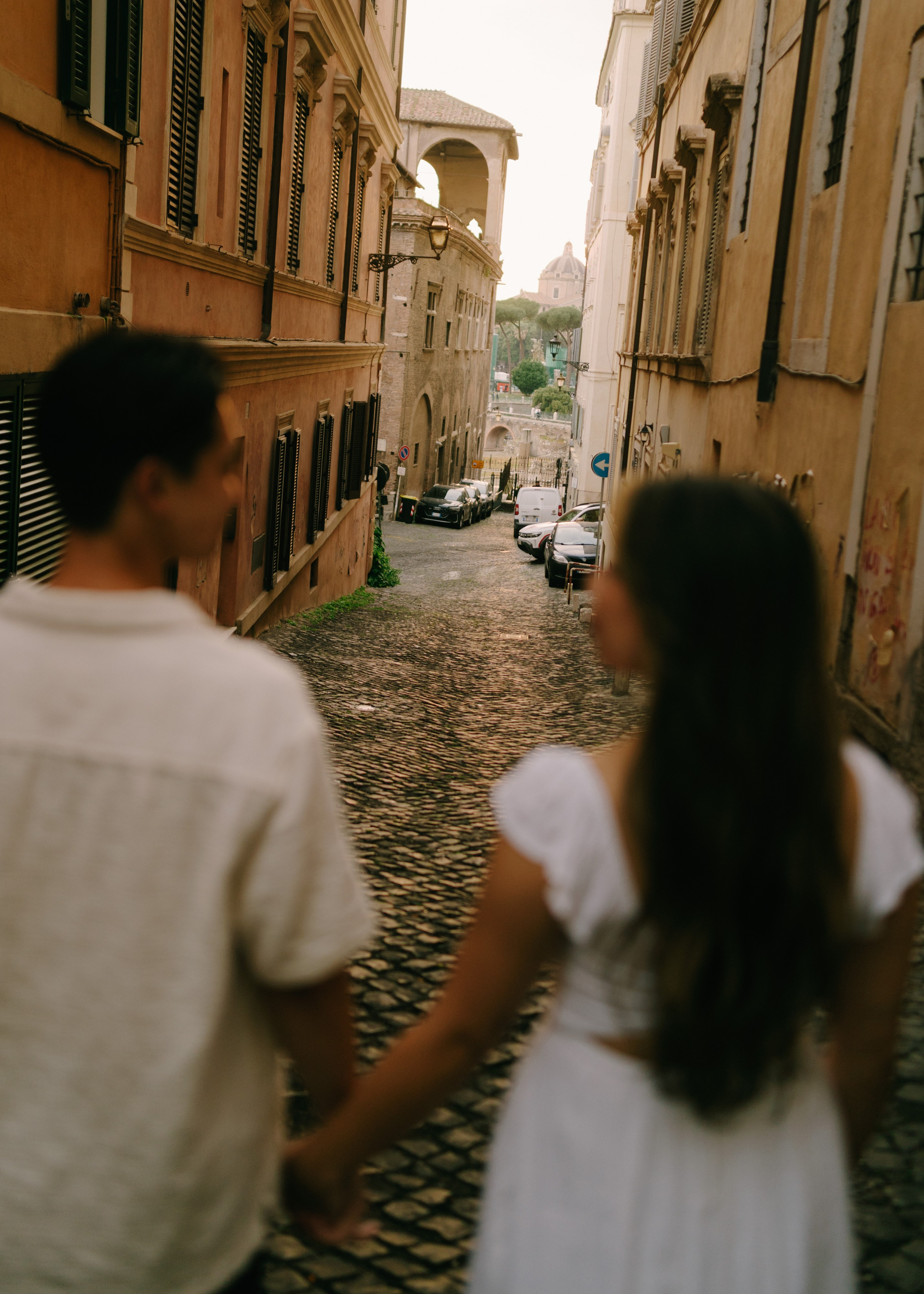 Colosseum afternoon walk. Photographer in Rome and Italy. Stas Varych