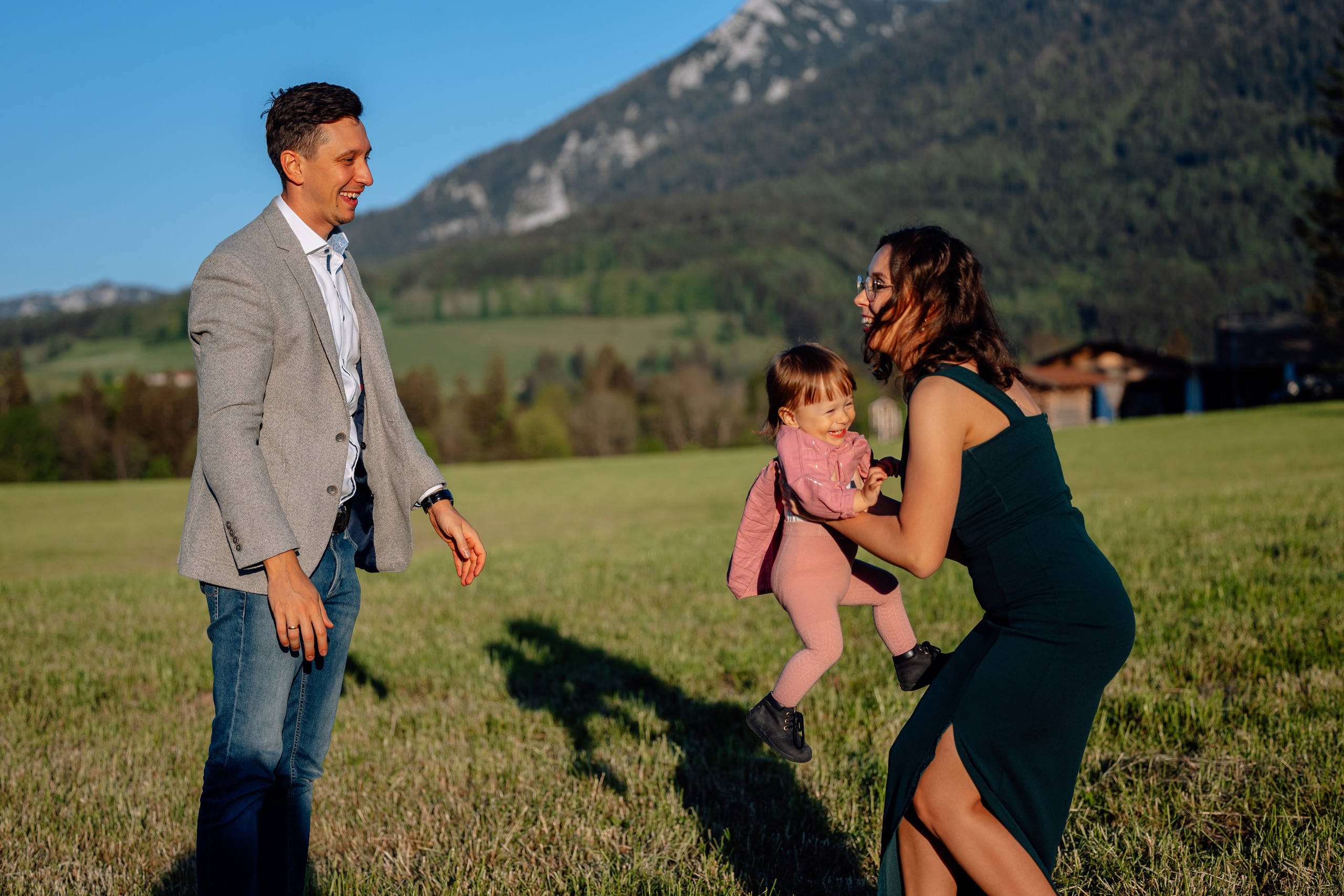 In der Nähe der Berge (bei Ruhpolding). Hochzeitsfotograf München Taufe Familienfotograf Tanja Mauke